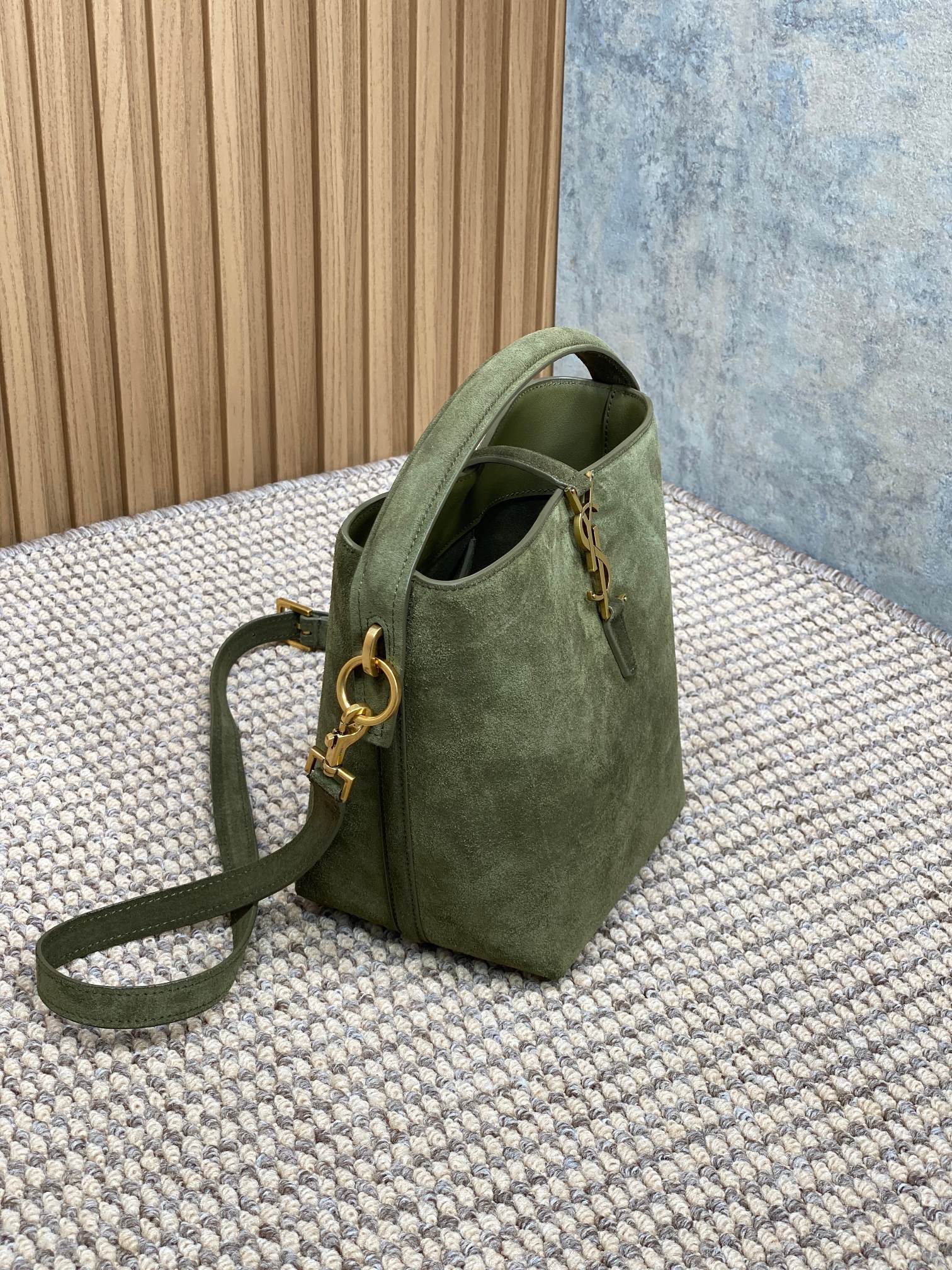 SAINT LAURENT LE 37 SMALL BUCKET BAG 20 IN HUNTER GREEN SUEDE GOLD HARDWARE