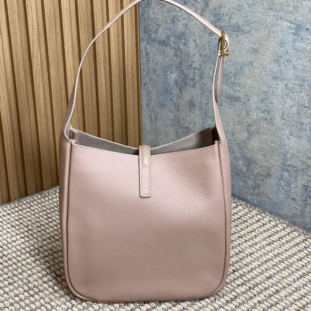 SAINT LAURENT LE 5 À 7 SMALL SUPPLE 22 IN BABBY PINK CALFSKIN GOLD BUCKLE