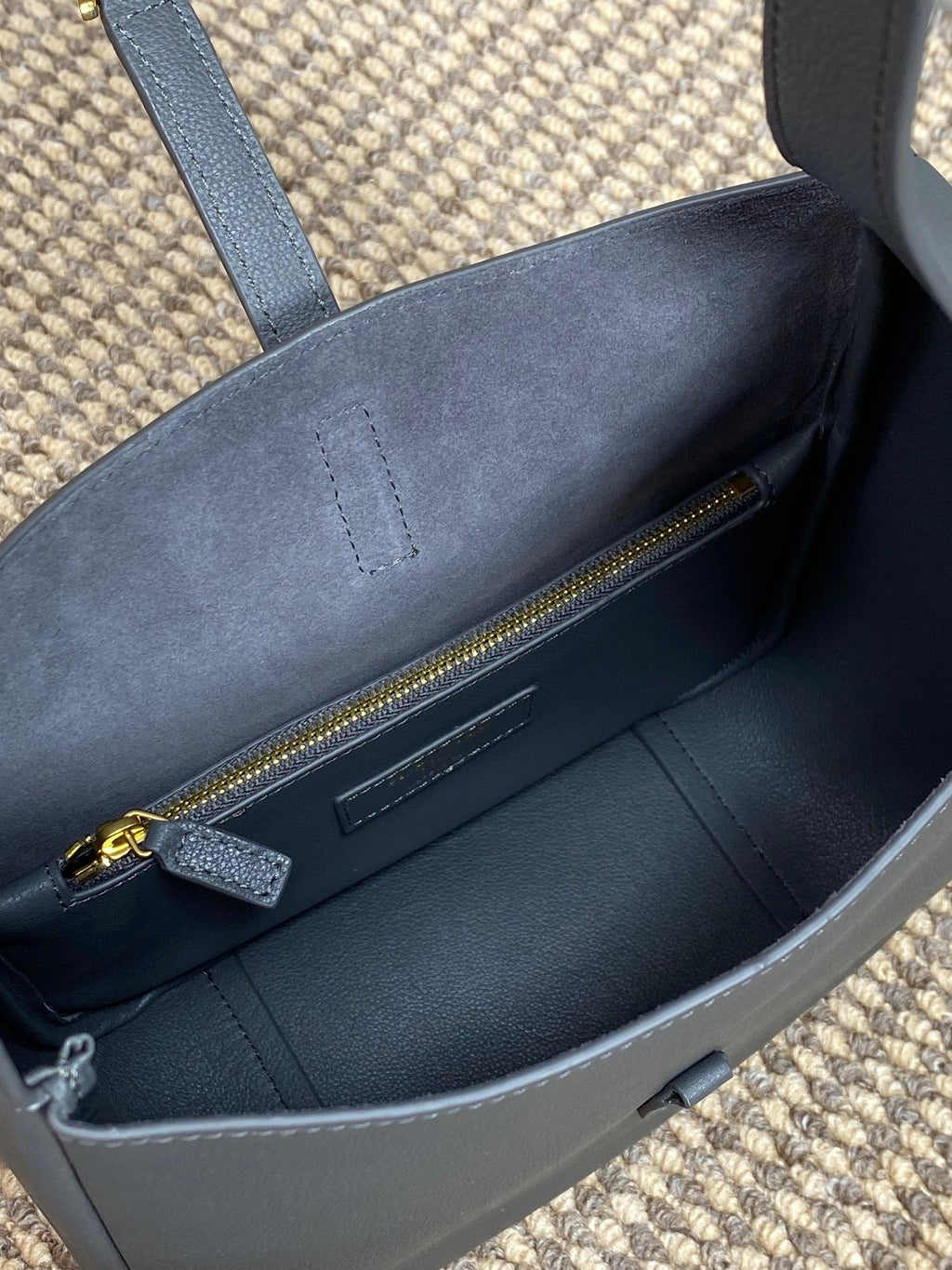 SAINT LAURENT LE 5 À 7 SMALL SUPPLE 22 IN NEPAL BLUE CALFSKIN GOLD BUCKLE