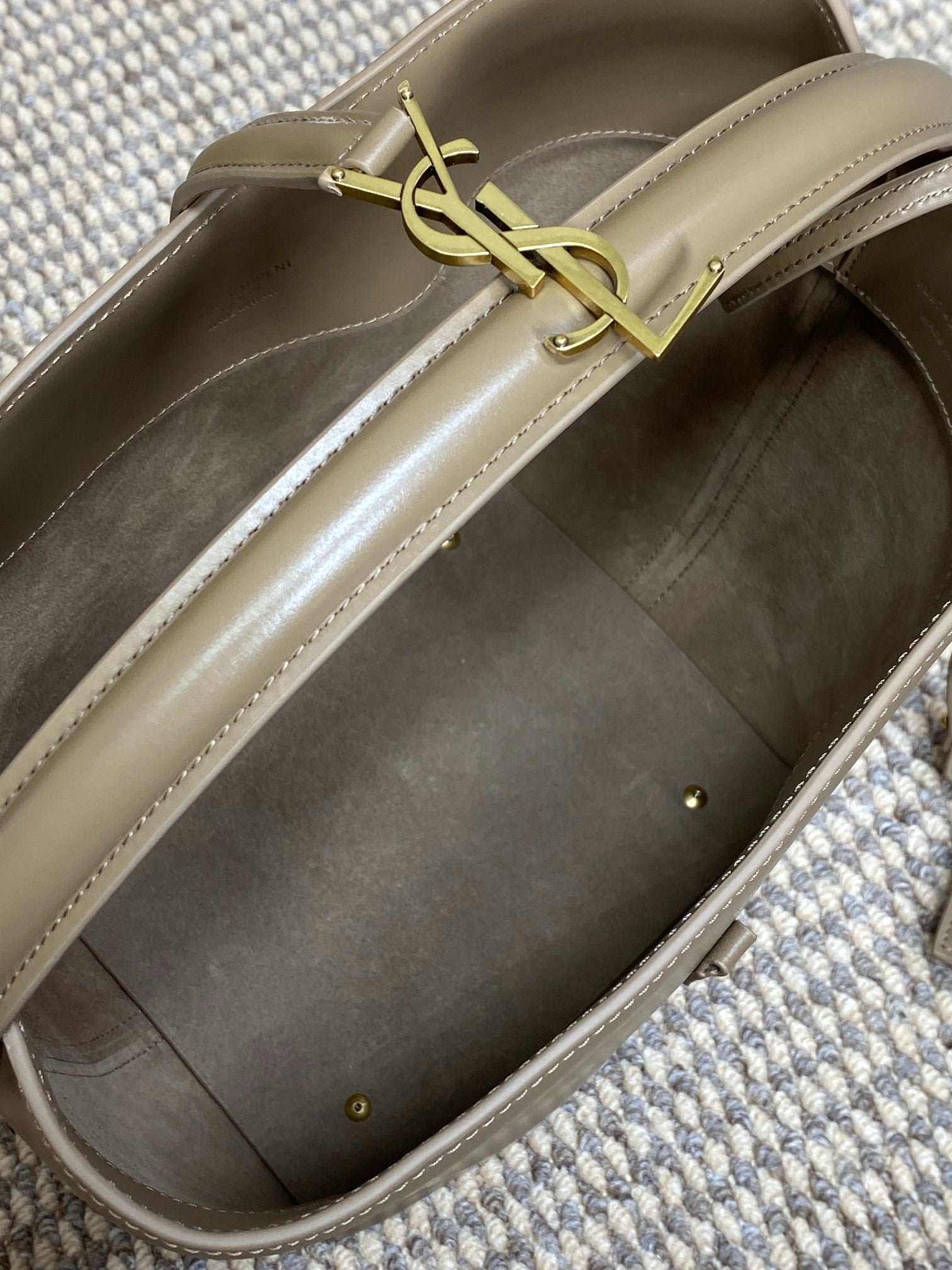 SAINT LAURENT LE 37 MEDIUM BUCKET BAG 25 IN CEDAR BROWN CALFSKIN GOLD HARDWARE