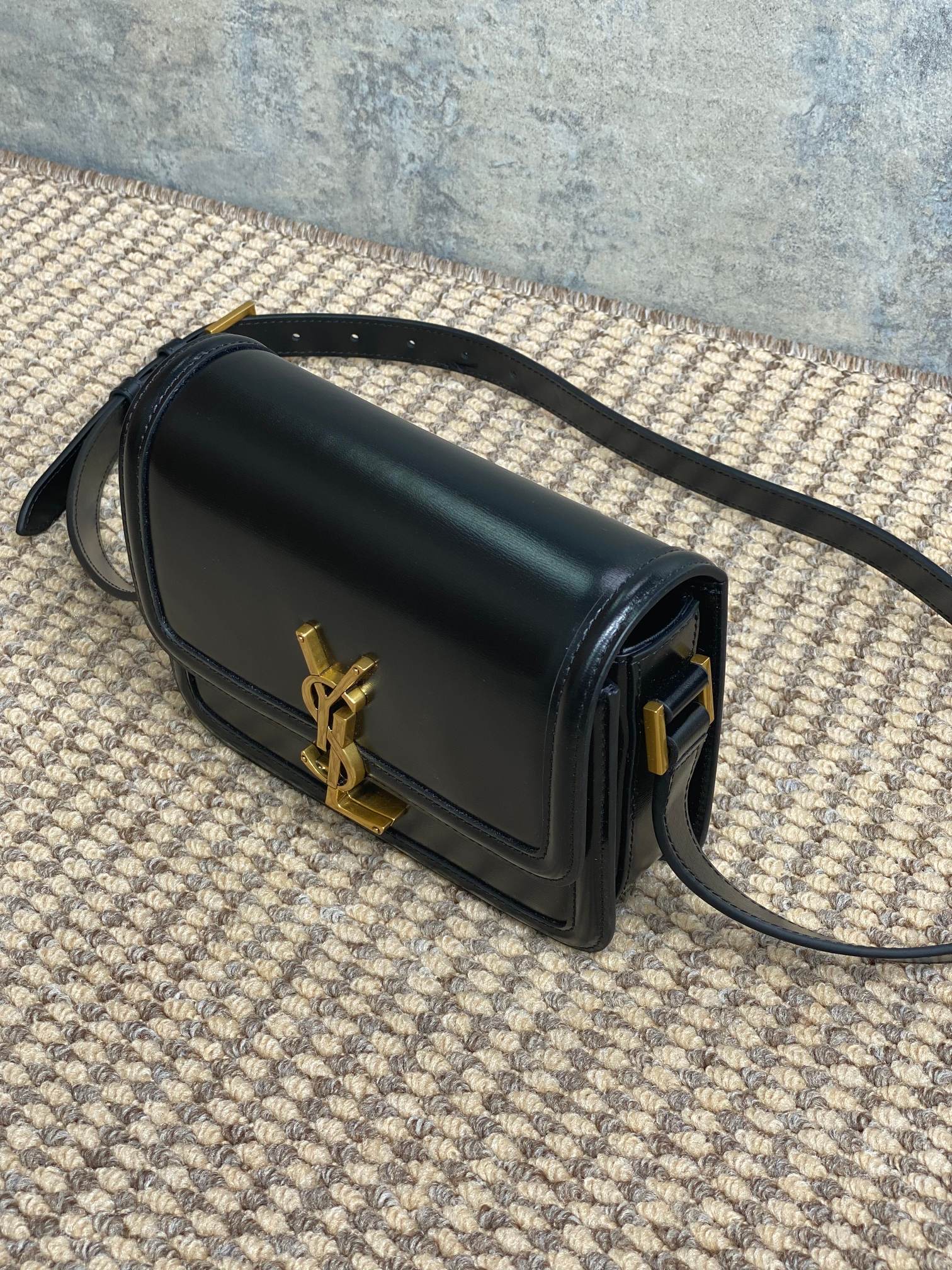 SAINT LAURENT SOLFERINO SMALL SATCHEL 19 IN BLACK CALFSKIN GOLD HARDWARE