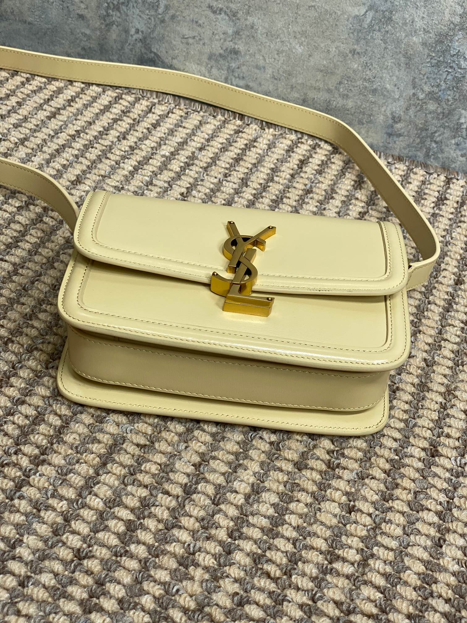 SAINT LAURENT SOLFERINO SMALL SATCHEL 19 IN CANARY YELLOW CALFSKIN GOLD HARDWARE