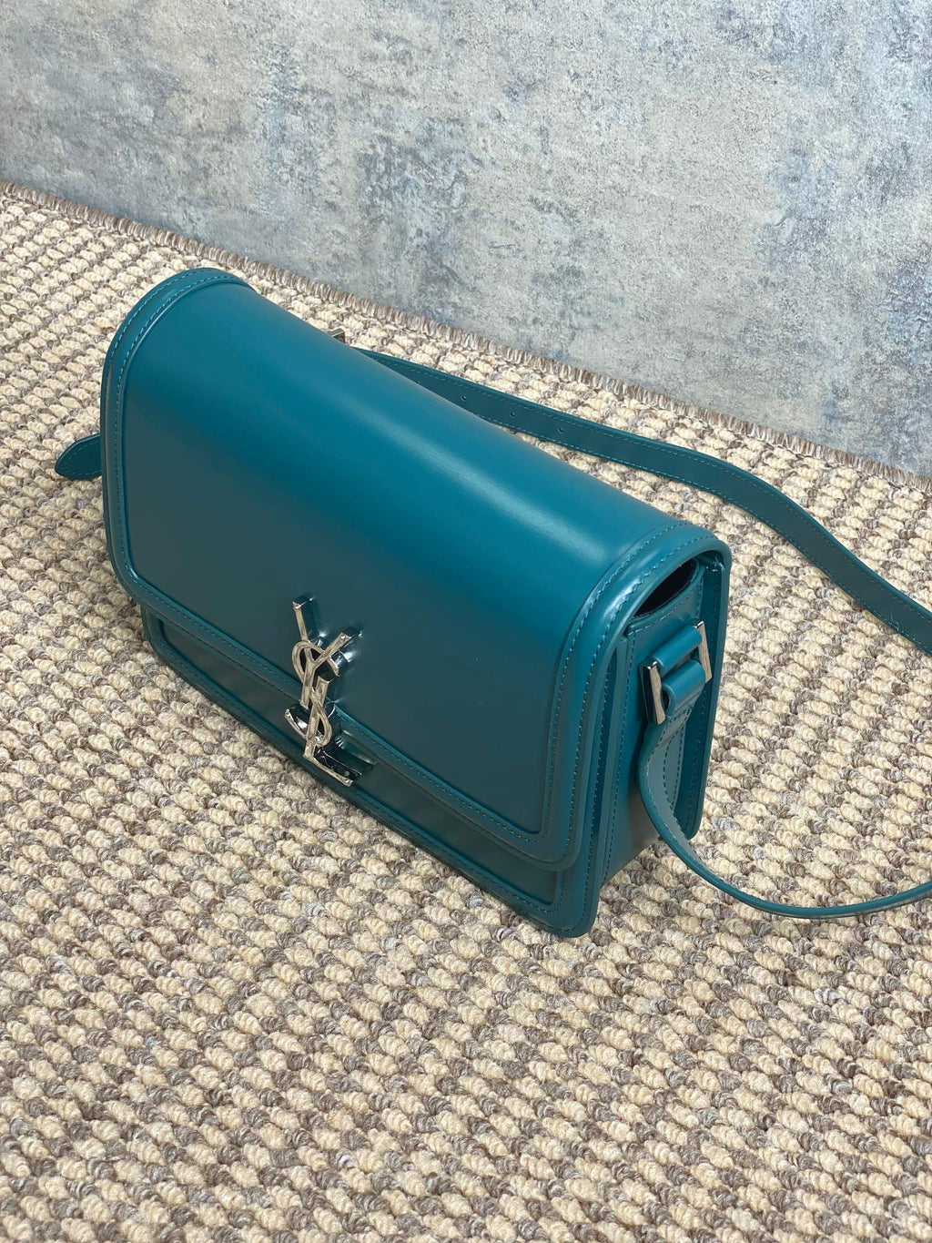 SAINT LAURENT SOLFERINO SMALL SATCHEL 23 IN CERULEAN BLUE CALFSKIN GOLD HARDWARE