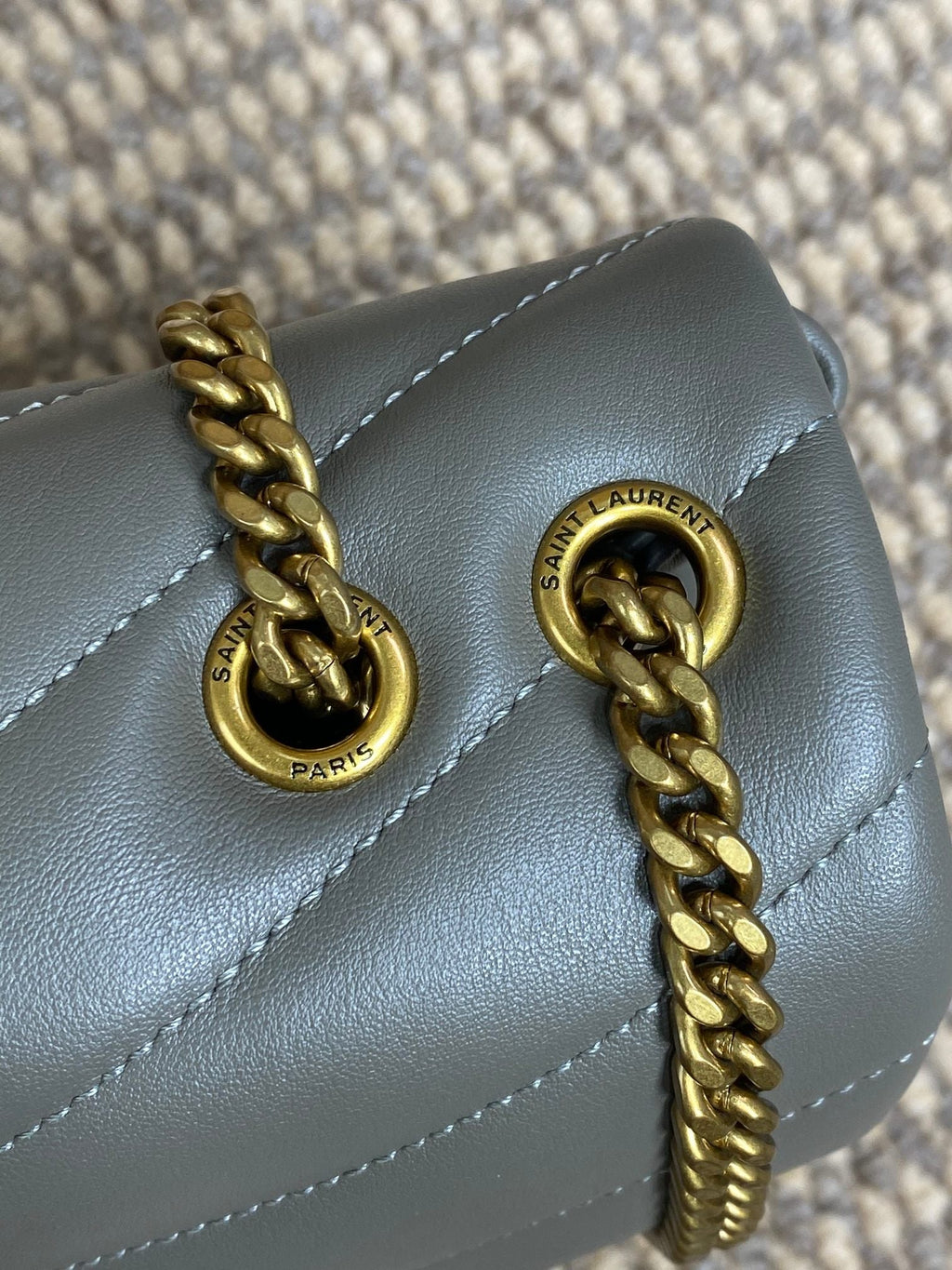 SAINT LAURENT LOULOU SMALL 25 SHOULDER BAG IN DARK GREEN LAMBSKIN GOLD HARDWARE