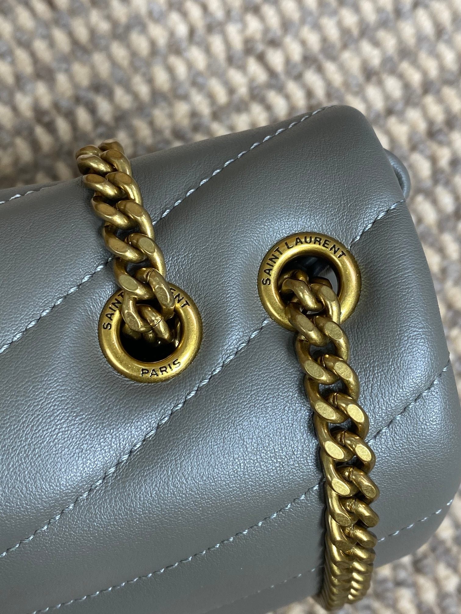SAINT LAURENT LOULOU SMALL 25 SHOULDER BAG IN DARK GREEN LAMBSKIN GOLD HARDWARE