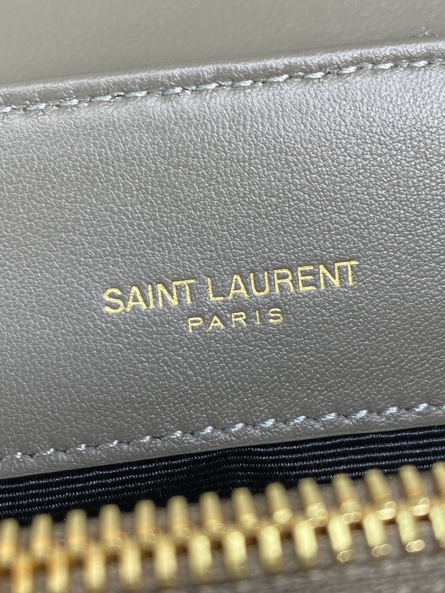 SAINT LAURENT LOULOU SMALL 25 SHOULDER BAG IN DARK GREEN LAMBSKIN GOLD HARDWARE