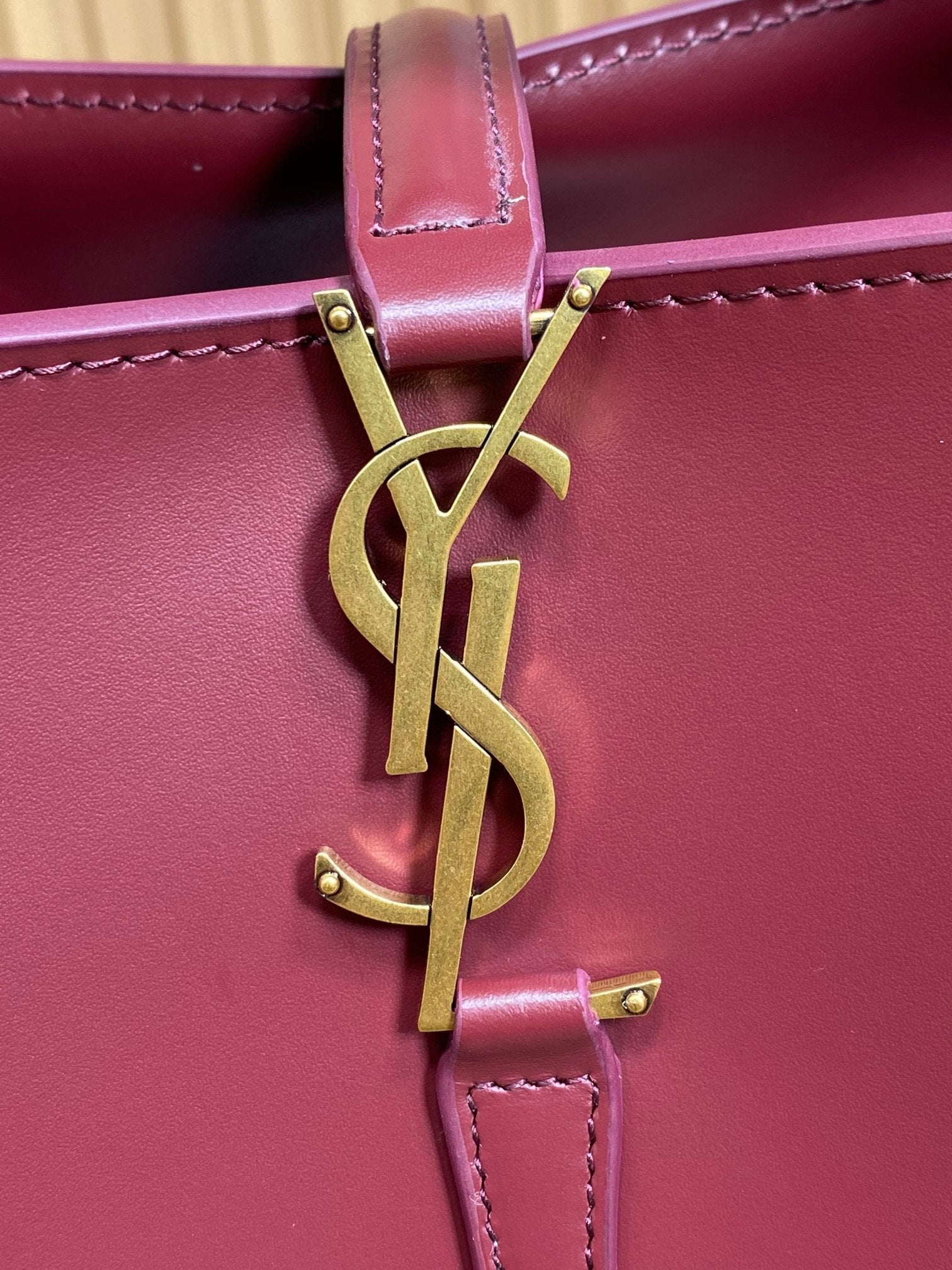 SAINT LAURENT LE 37 SMALL BUCKET BAG 20 IN BURGUNDY RED CALFSKIN GOLD HARDWARE