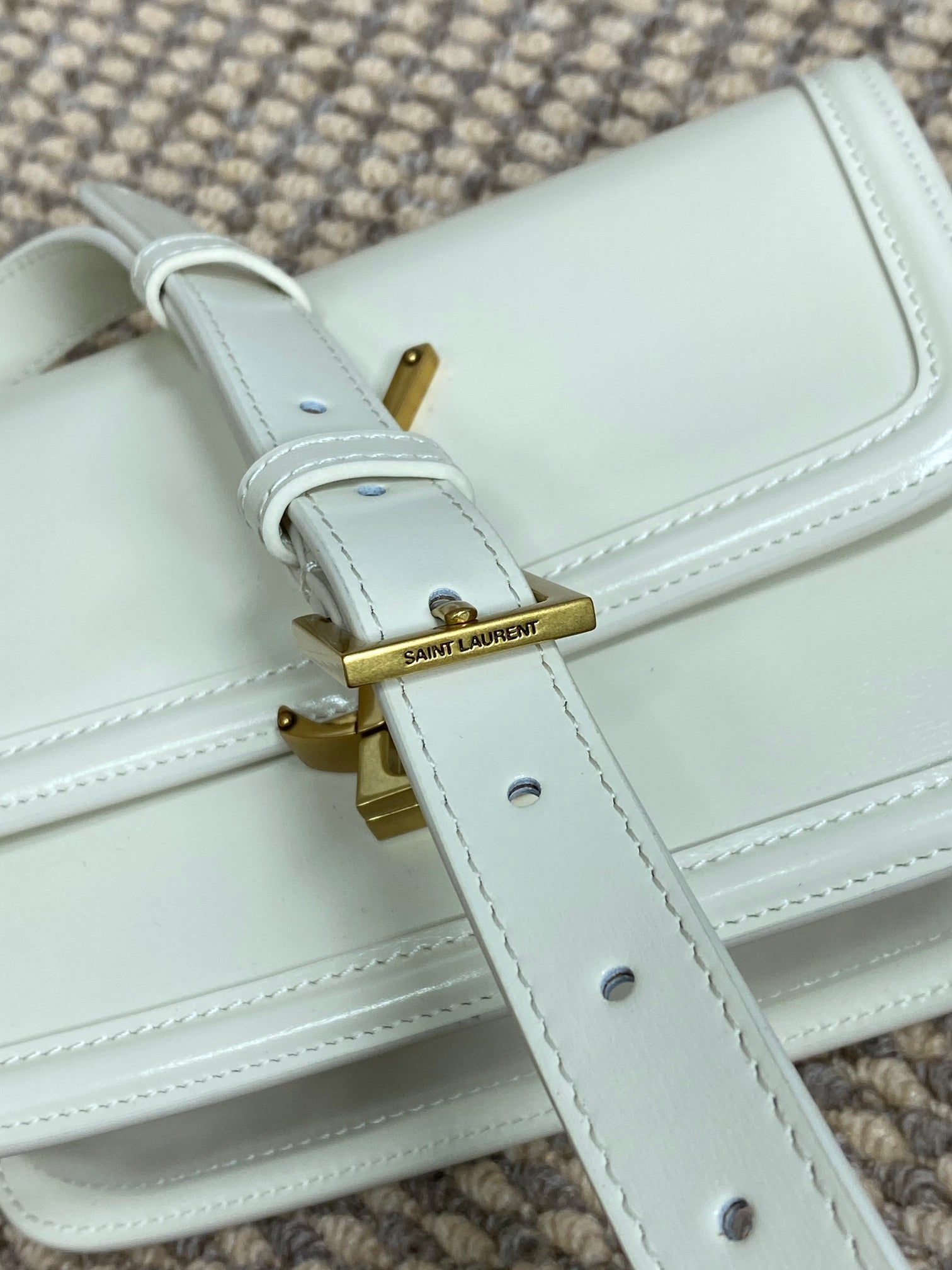 SAINT LAURENT SOLFERINO SMALL SATCHEL 19 IN WHITE CALFSKIN GOLD HARDWARE