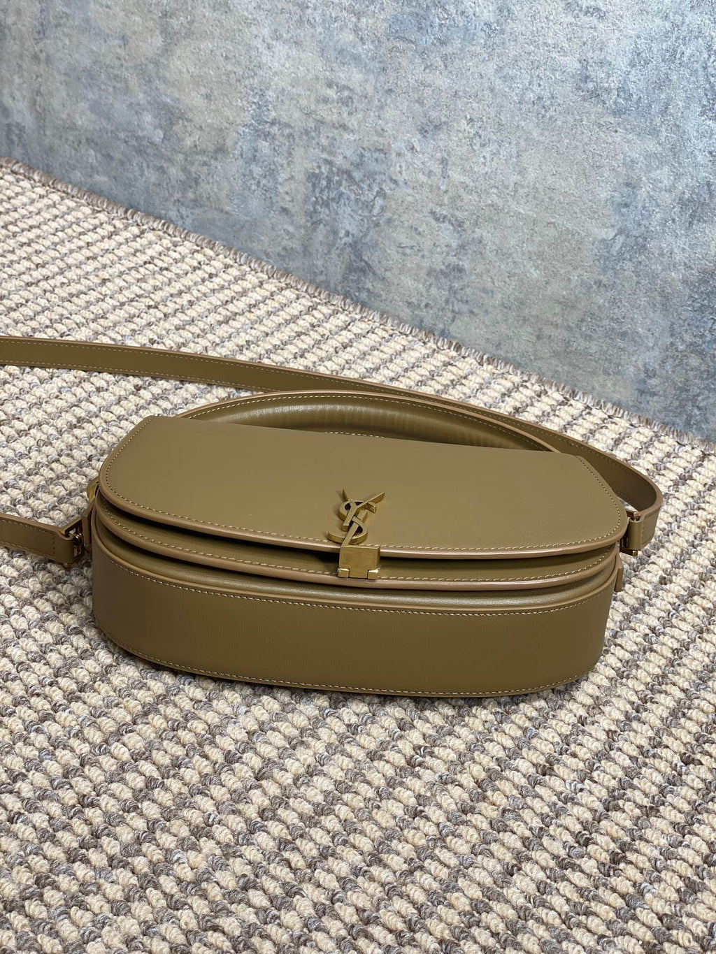 SAINT LAURENT VOLTAIRE HALF-MOON SHOULDER BAG 24 IN CEDAR BROWN CALFSKIN GOLD METALLIC