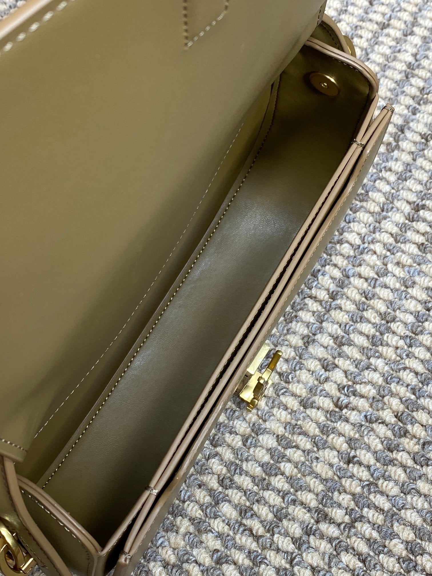 SAINT LAURENT VOLTAIRE HALF-MOON SHOULDER BAG 24 IN CEDAR BROWN CALFSKIN GOLD METALLIC