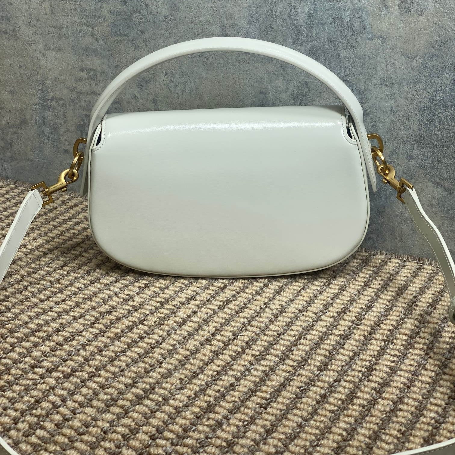 SAINT LAURENT VOLTAIRE HALF-MOON SHOULDER BAG 24 IN WHITE CALFSKIN GOLD METALLIC
