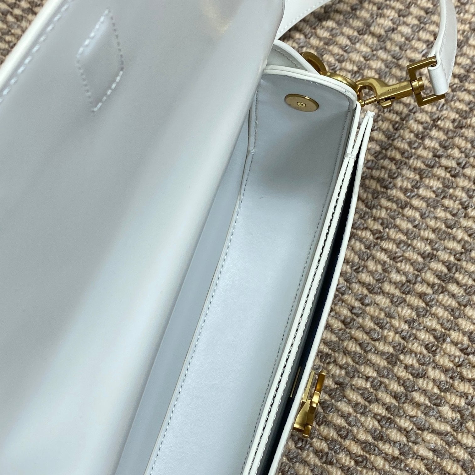 SAINT LAURENT VOLTAIRE HALF-MOON SHOULDER BAG 24 IN WHITE CALFSKIN GOLD METALLIC