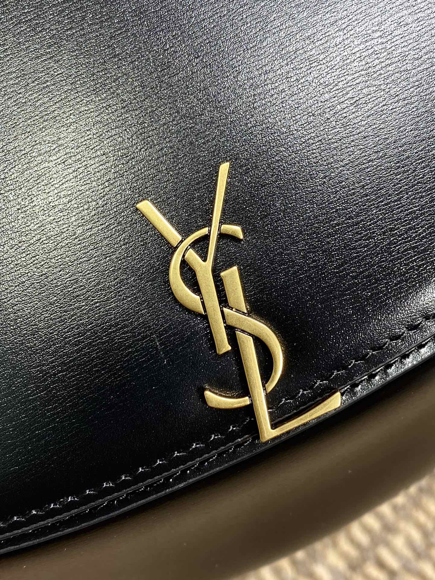 SAINT LAURENT VOLTAIRE TOP HANDLE IN BOX 21 IN BLACK CALFSKIN GOLD HARDWARE
