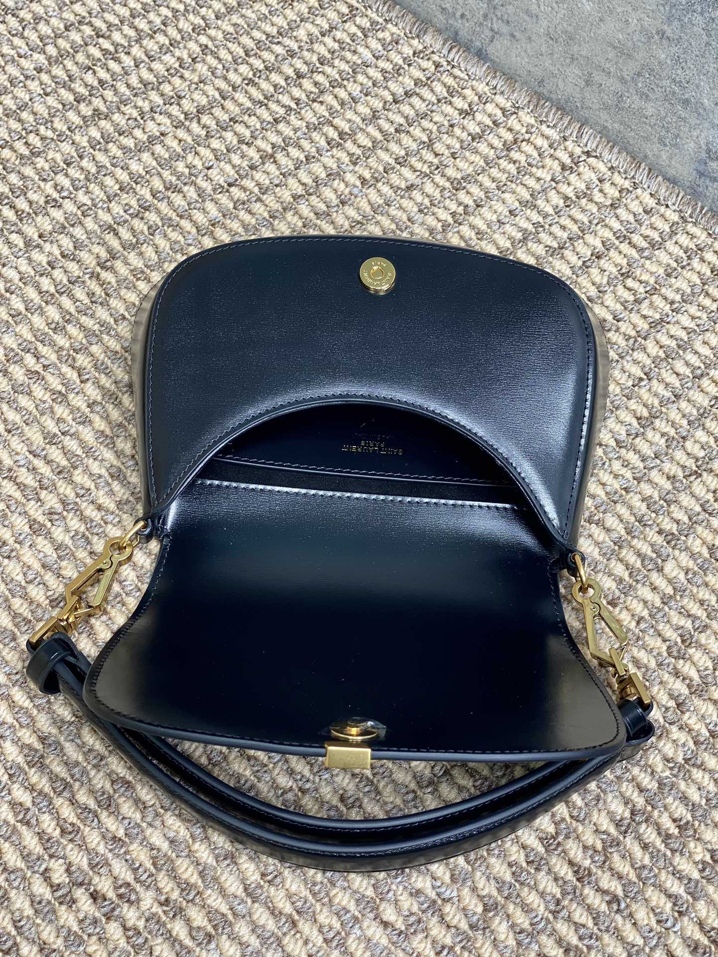 SAINT LAURENT VOLTAIRE TOP HANDLE IN BOX 21 IN BLACK CALFSKIN GOLD HARDWARE