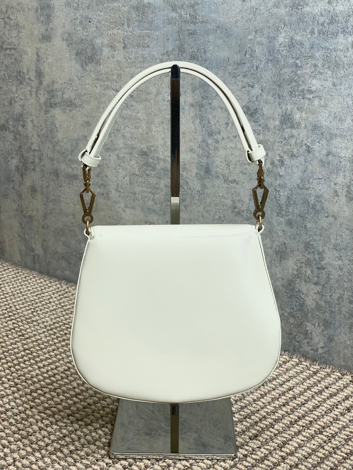 SAINT LAURENT VOLTAIRE TOP HANDLE IN BOX 21 IN WHITE CALFSKIN GOLD HARDWARE