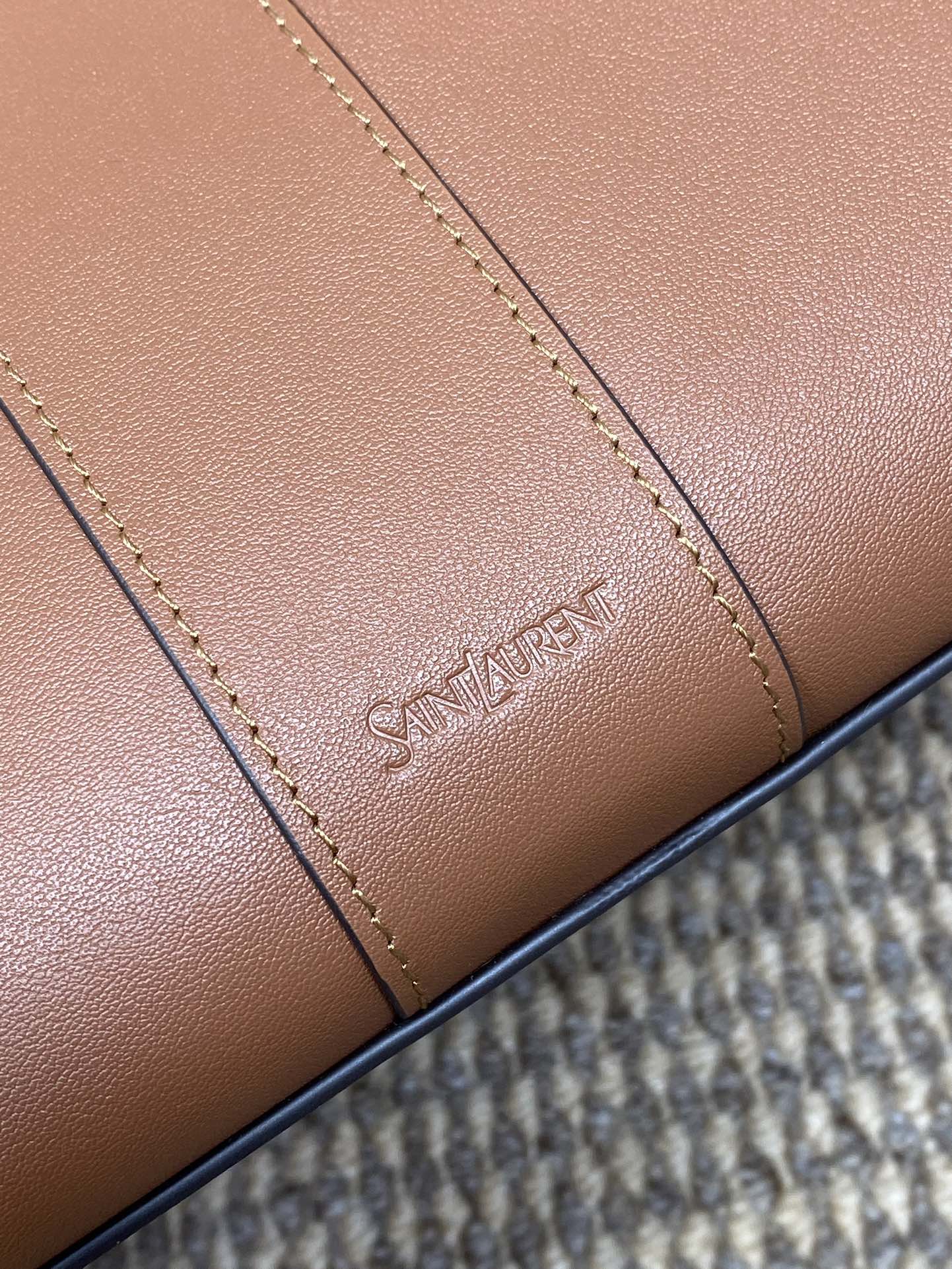 SAINT LAURENT Y TOTE BAG 39 IN TAWNY BROWN CALFSKIN