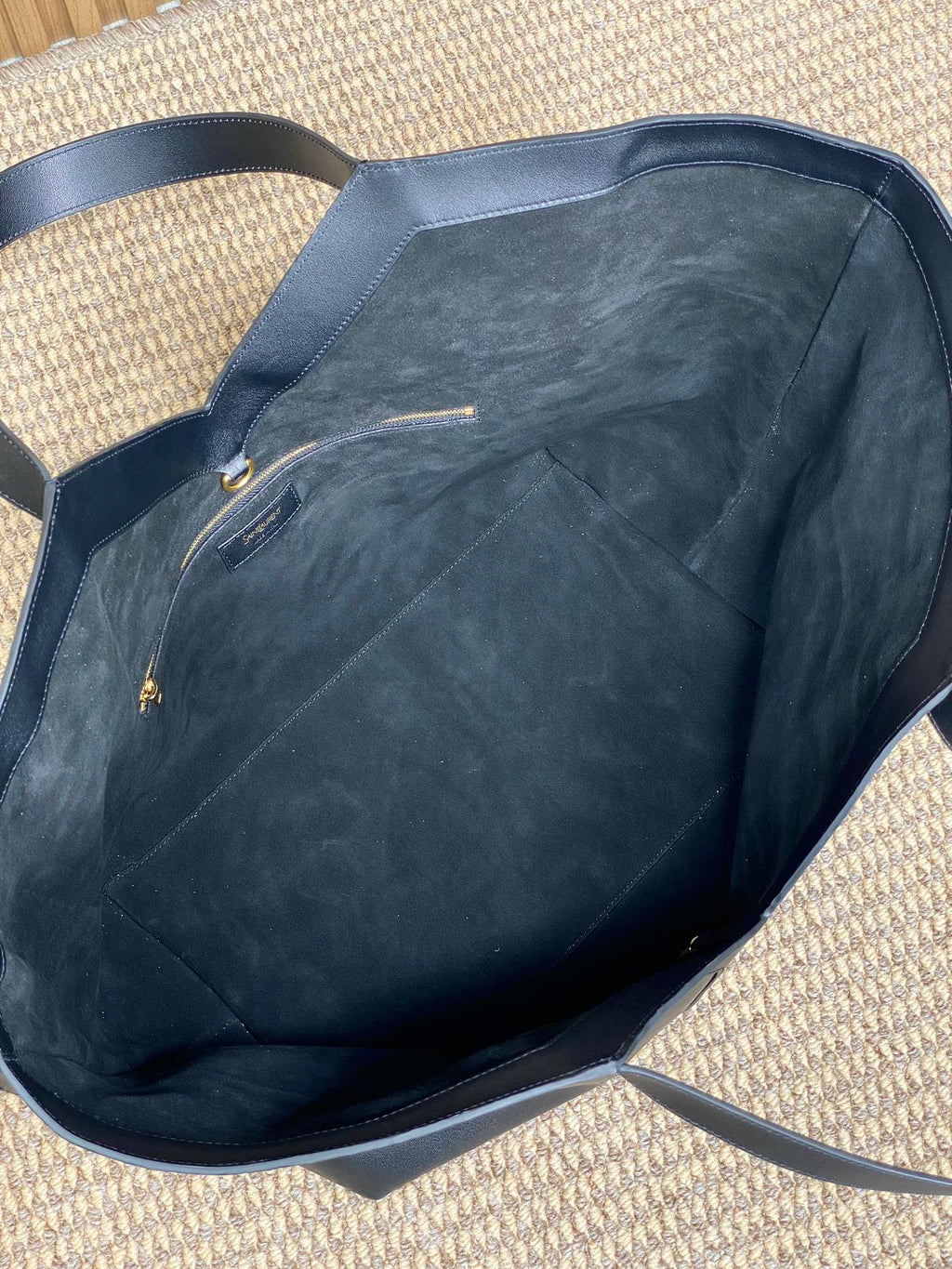 SAINT LAURENT Y TOTE BAG 39 IN BLACK CALFSKIN