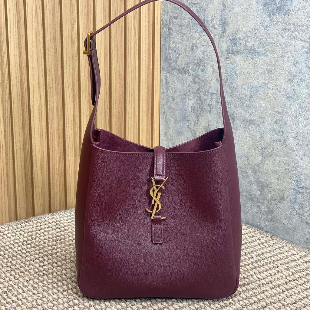 SAINT LAURENT LE 5 À 7 SMALL SUPPLE 22 IN GRAPE PURPLE CALFSKIN GOLD BUCKLE