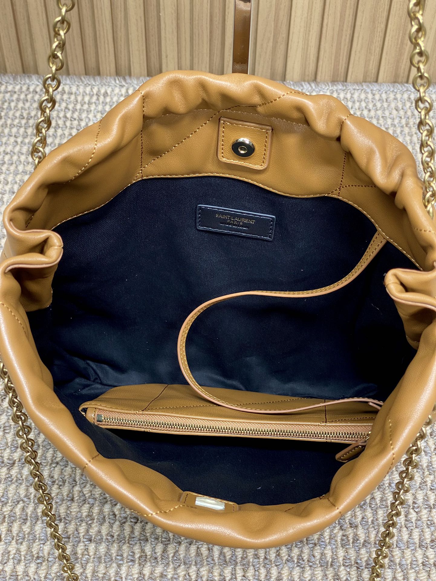 SAINT LAURENT DRAWSTRING CHAIN STRAP SHOULDER BAG 39 IN TORTILLA BROWN QUILTED CALFSKIN