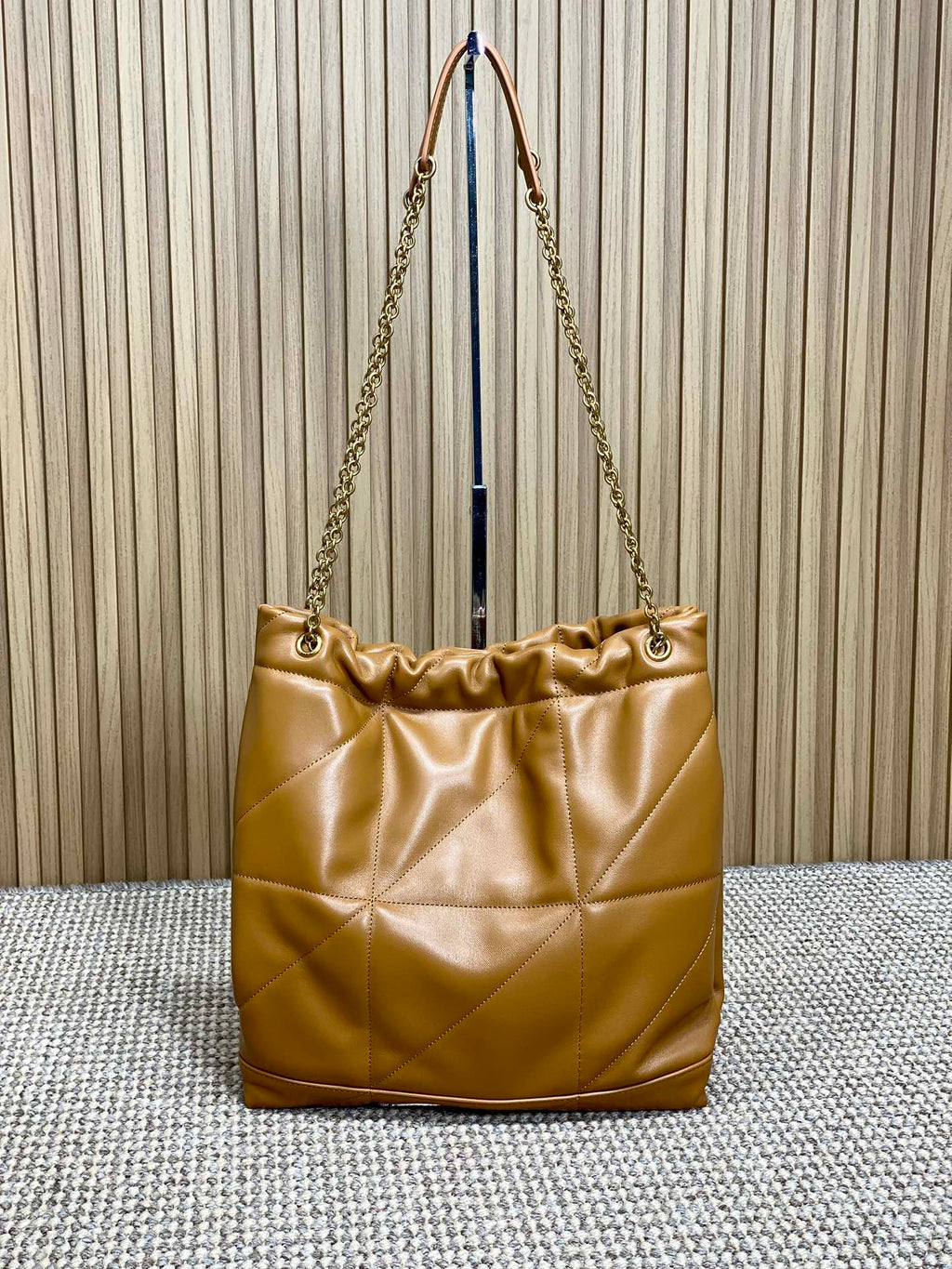 SAINT LAURENT DRAWSTRING CHAIN STRAP SHOULDER BAG 39 IN TORTILLA BROWN QUILTED CALFSKIN