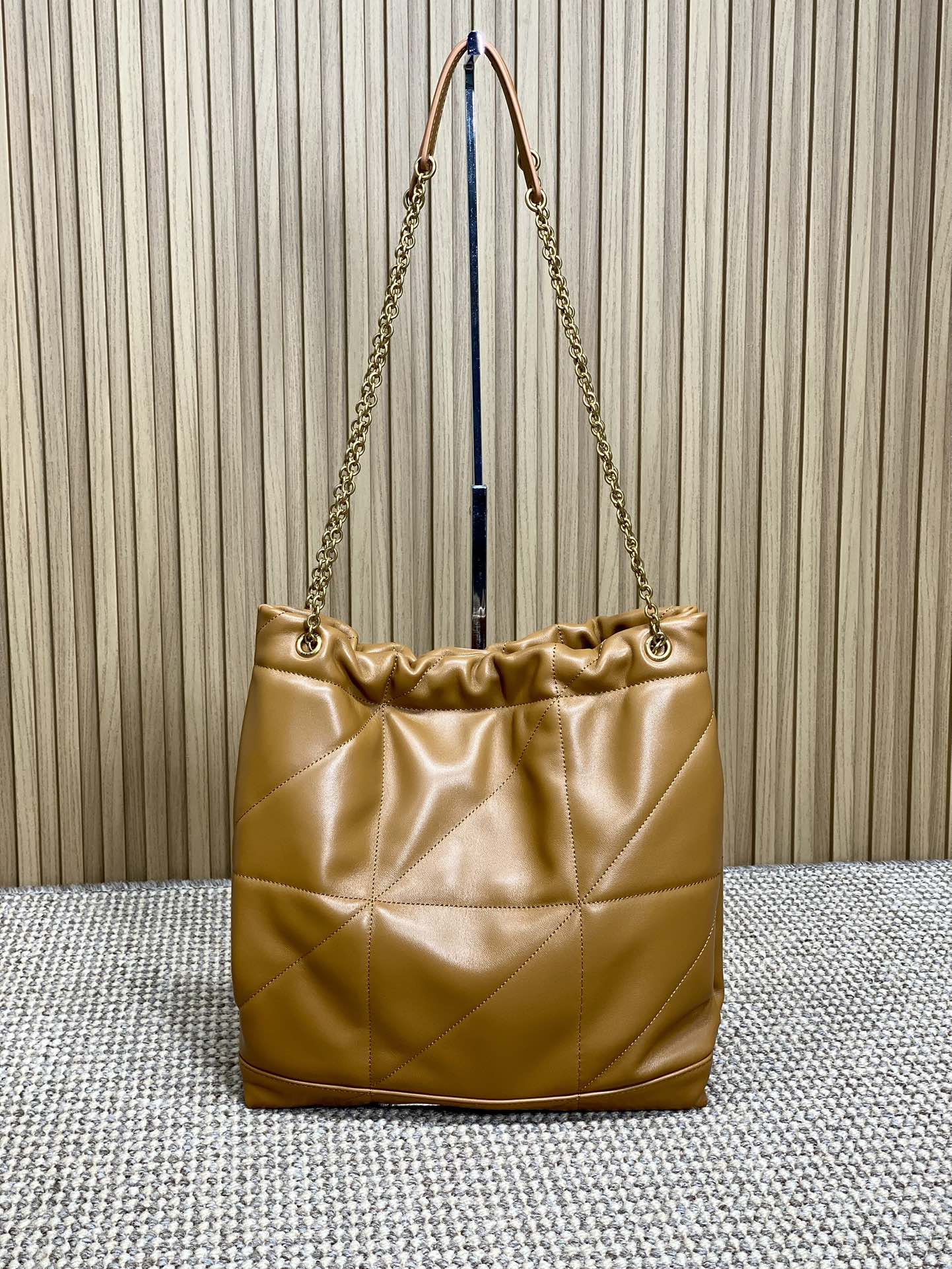 SAINT LAURENT DRAWSTRING CHAIN STRAP SHOULDER BAG 39 IN TORTILLA BROWN QUILTED CALFSKIN
