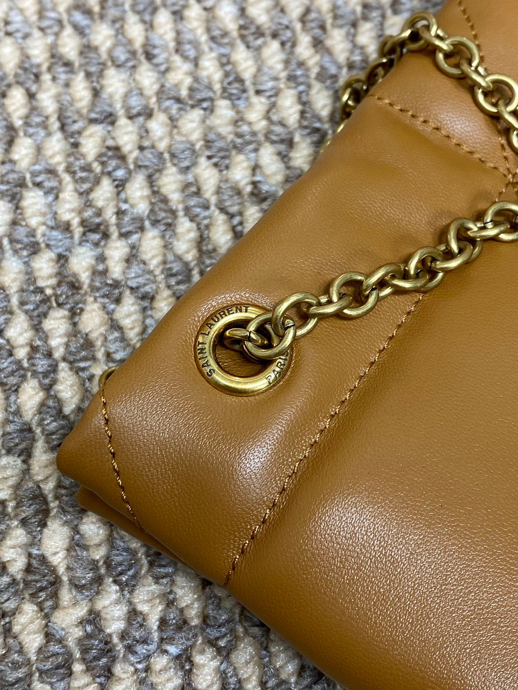SAINT LAURENT DRAWSTRING CHAIN STRAP SHOULDER BAG 39 IN TORTILLA BROWN QUILTED CALFSKIN