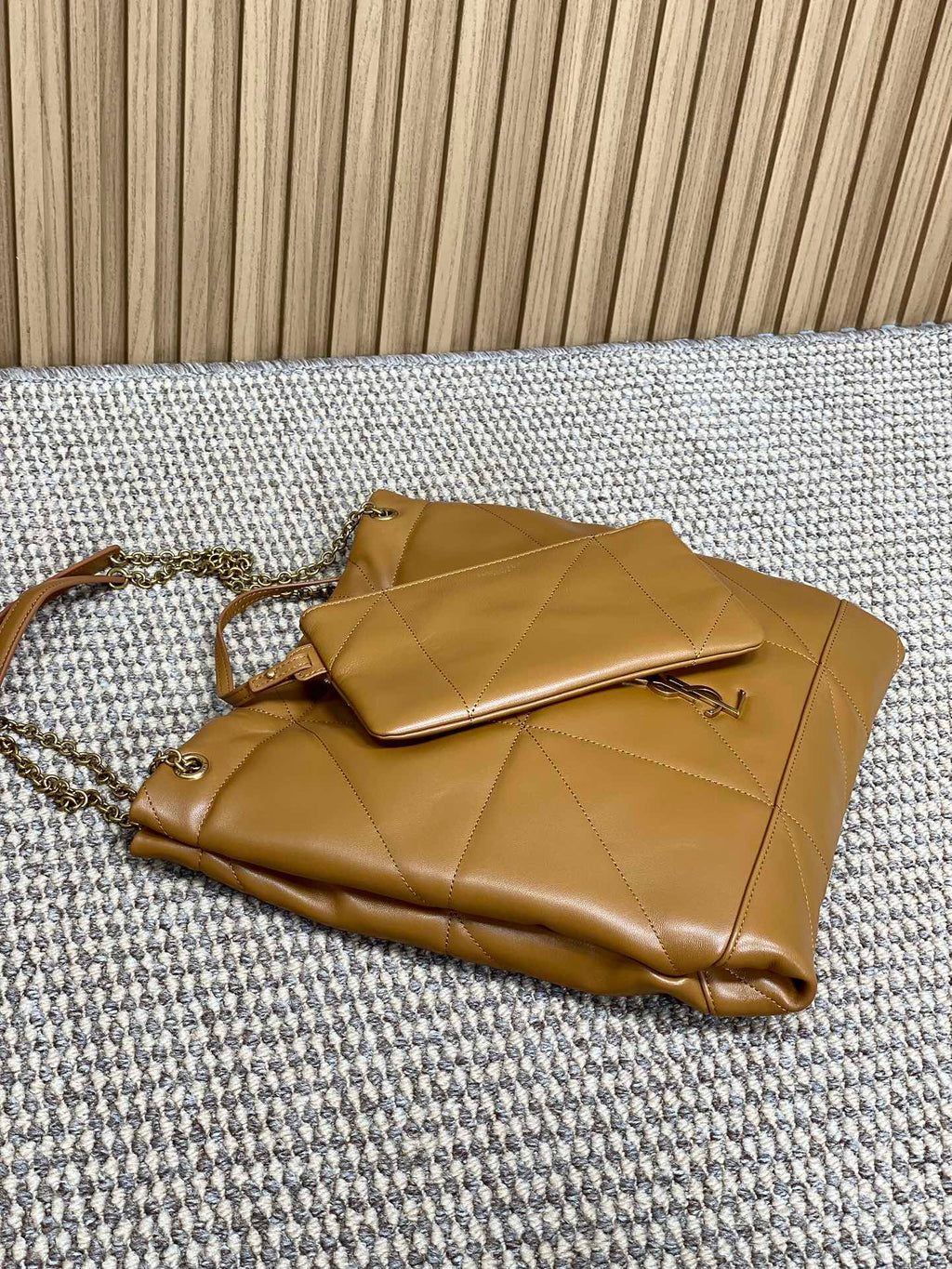 SAINT LAURENT DRAWSTRING CHAIN STRAP SHOULDER BAG 39 IN TORTILLA BROWN QUILTED CALFSKIN