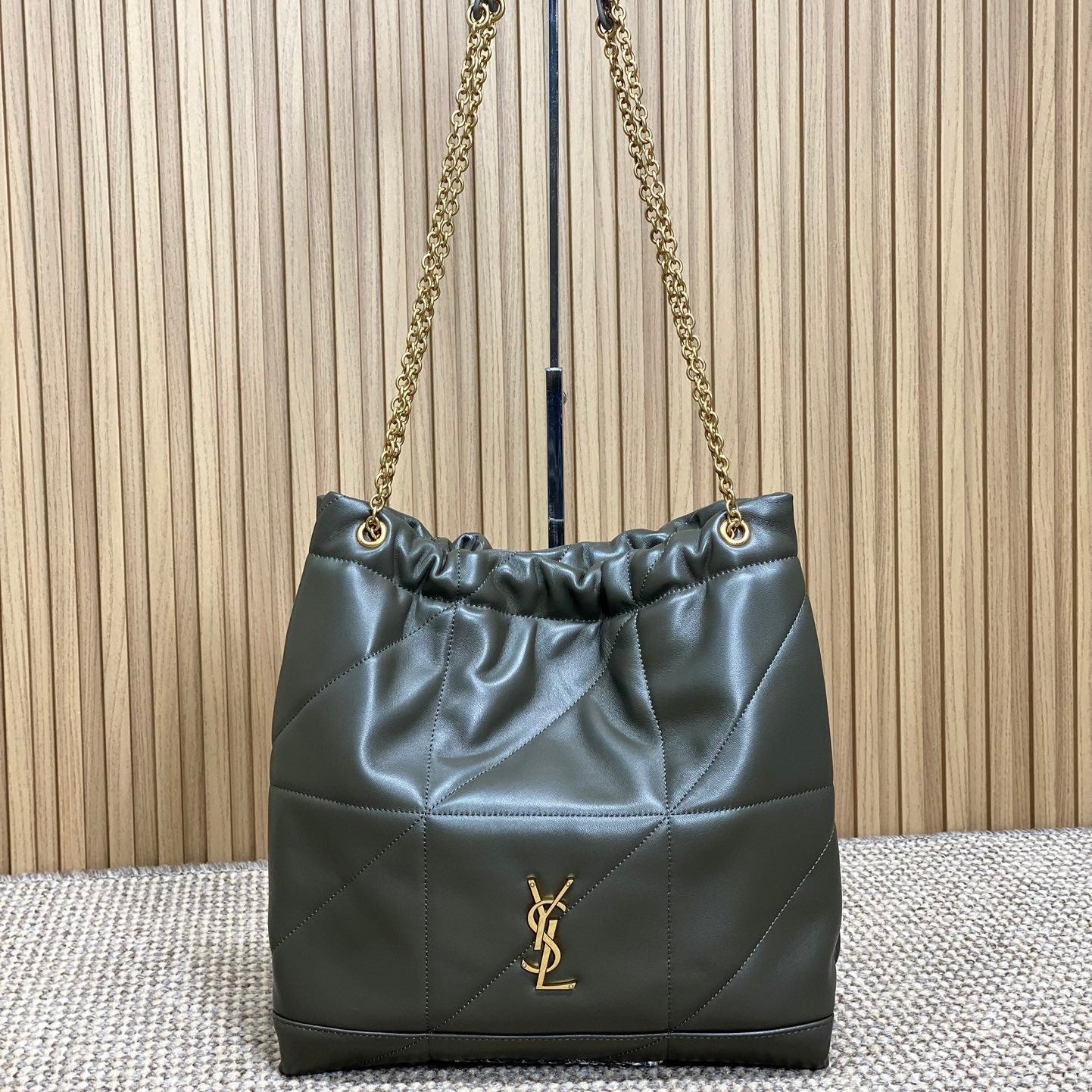 SAINT LAURENT DRAWSTRING CHAIN STRAP SHOULDER BAG 39 IN DARK GREEN QUILTED CALFSKIN
