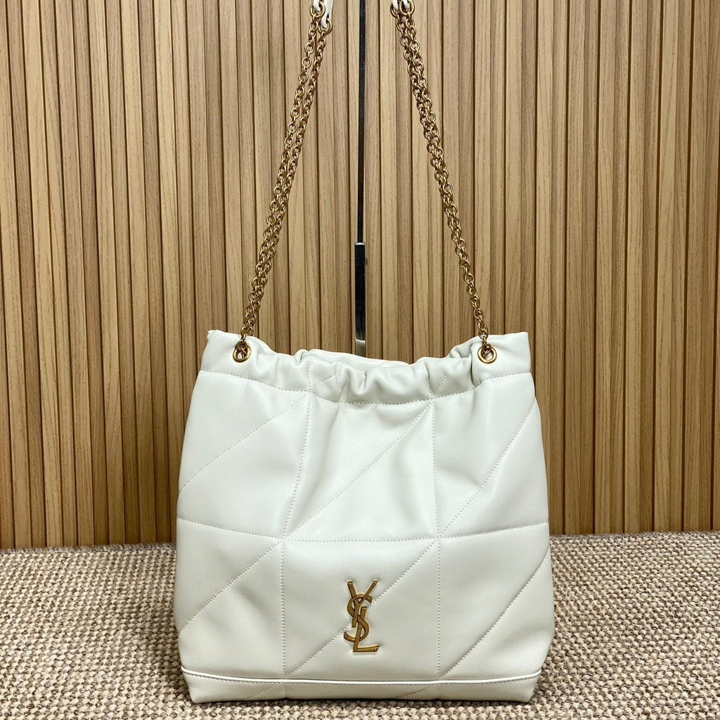 SAINT LAURENT DRAWSTRING CHAIN STRAP SHOULDER BAG 39 IN WHITE QUILTED CALFSKIN