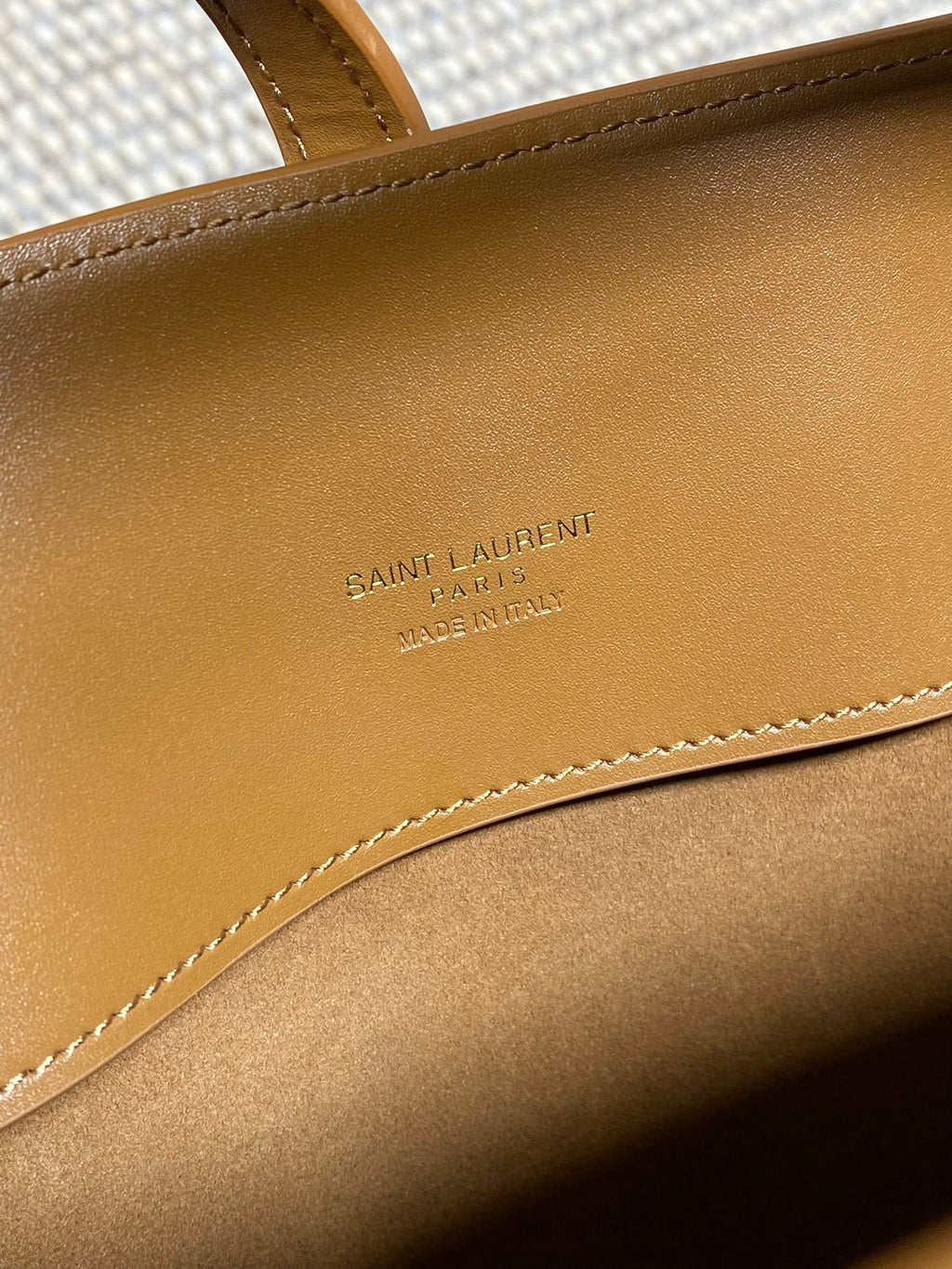 SAINT LAURENT LE 37 MEDIUM BUCKET BAG 25 IN TORTILLA BROWN CALFSKIN GOLD HARDWARE