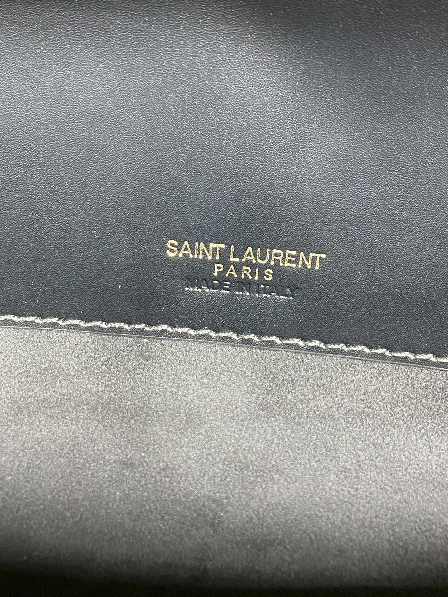 SAINT LAURENT LE 37 MEDIUM BUCKET BAG 25 IN BLACK CALFSKIN GOLD HARDWARE