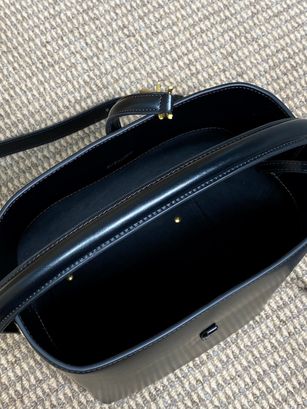 SAINT LAURENT LE 37 MEDIUM BUCKET BAG 25 IN BLACK CALFSKIN GOLD HARDWARE