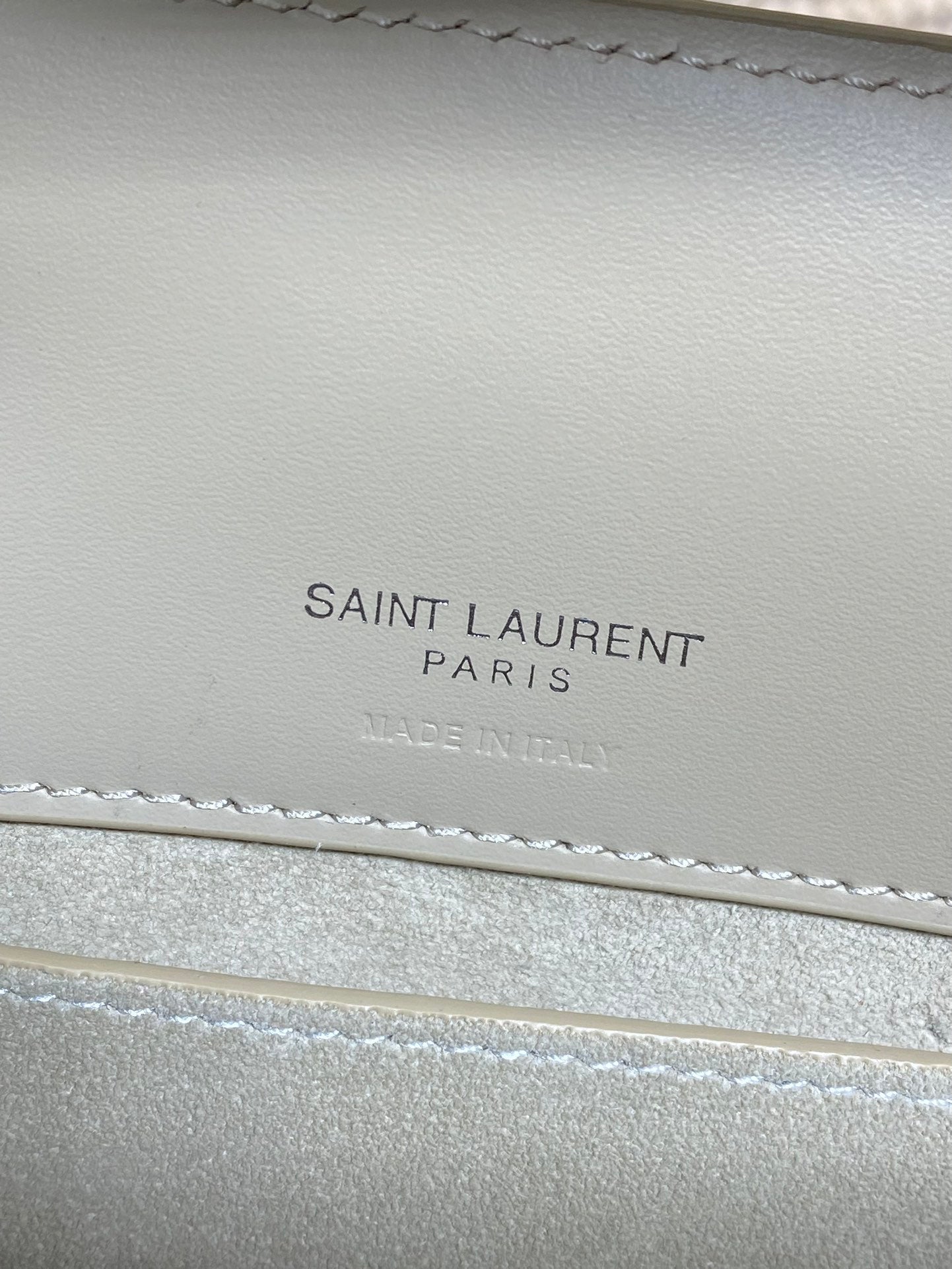 SAINT LAURENT LE 37 SMALL BUCKET BAG 20 IN WHITE CALFSKIN SILVER HARDWARE