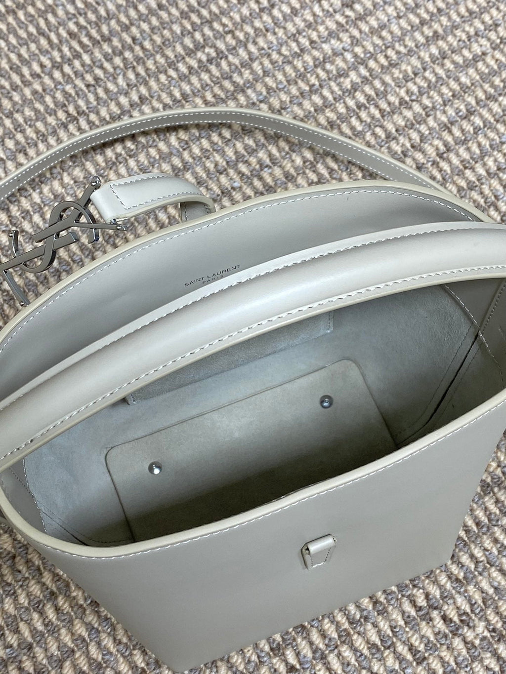 SAINT LAURENT LE 37 SMALL BUCKET BAG 20 IN WHITE CALFSKIN SILVER HARDWARE