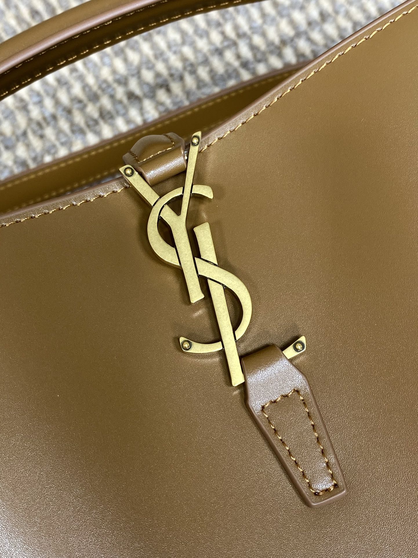 SAINT LAURENT LE 37 SMALL BUCKET BAG 20 IN TORTILLA BROWN CALFSKIN GOLD HARDWARE