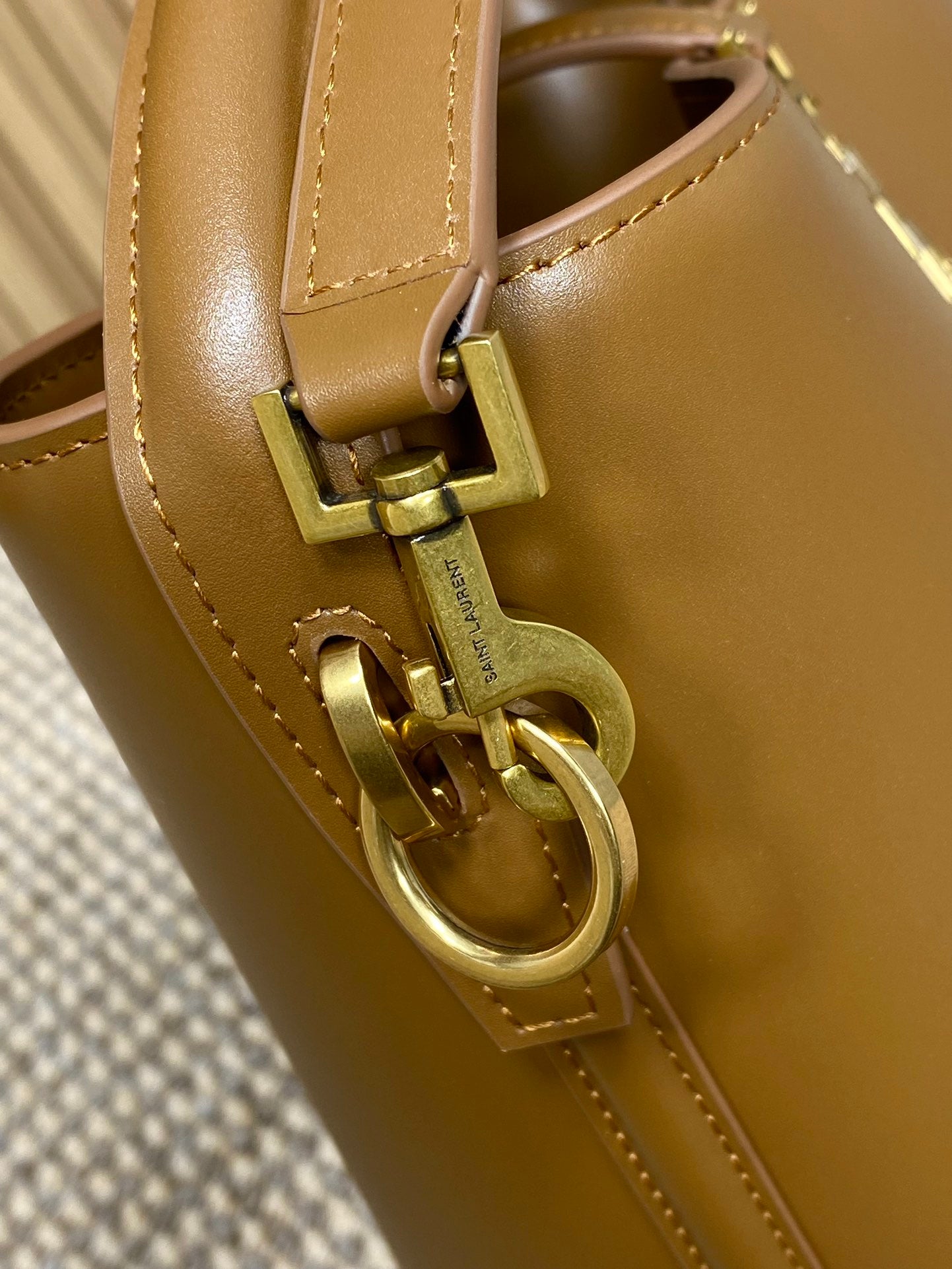 SAINT LAURENT LE 37 SMALL BUCKET BAG 20 IN TORTILLA BROWN CALFSKIN GOLD HARDWARE