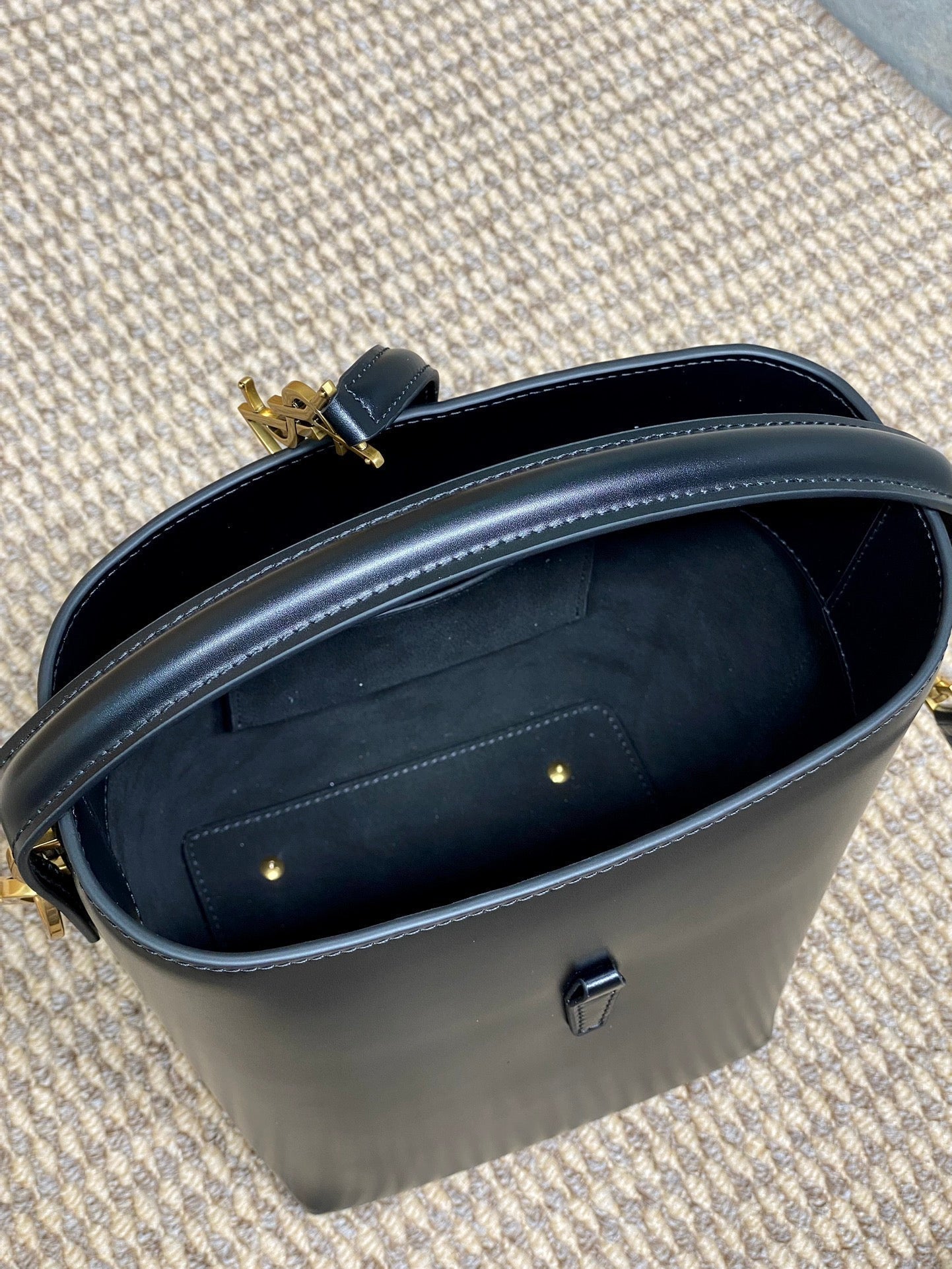 SAINT LAURENT LE 37 SMALL BUCKET BAG 20 IN BLACK CALFSKIN GOLD HARDWARE