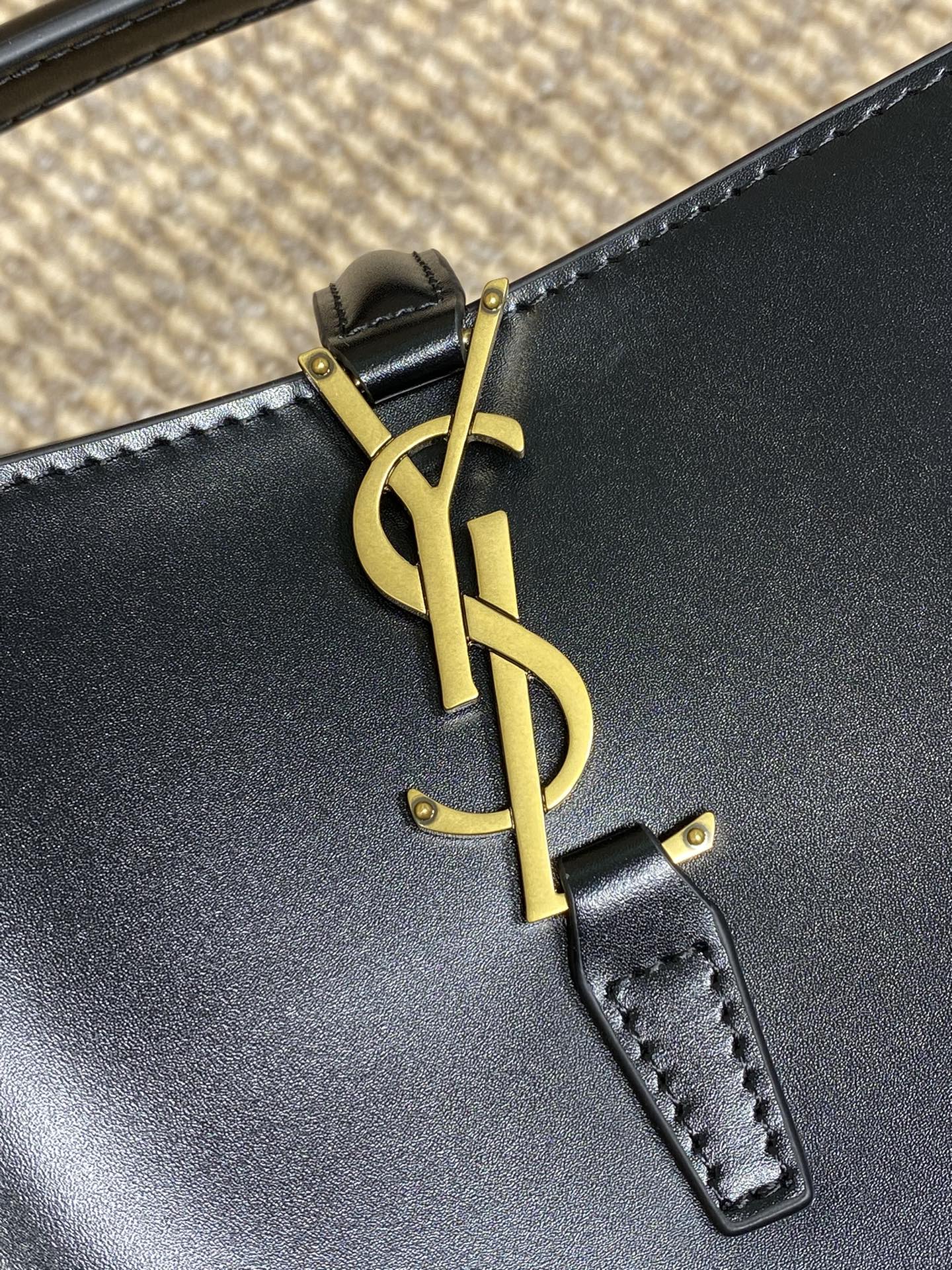 SAINT LAURENT LE 37 SMALL BUCKET BAG 20 IN BLACK CALFSKIN GOLD HARDWARE