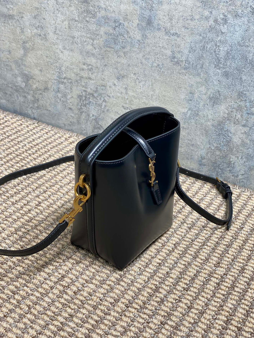 SAINT LAURENT LE 37 MINI BUCKET BAG 15 IN BLACK CALFSKIN GOLD HARDWARE