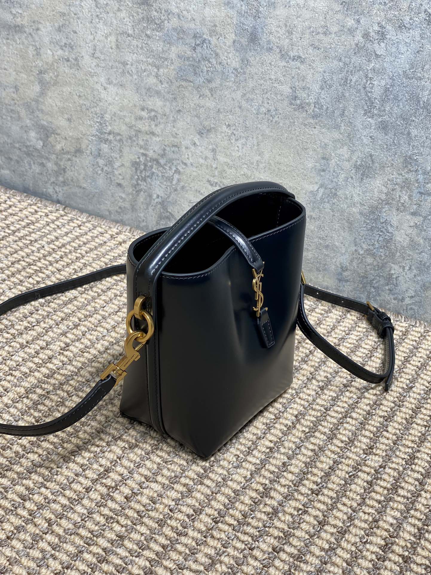 SAINT LAURENT LE 37 MINI BUCKET BAG 15 IN BLACK CALFSKIN GOLD HARDWARE