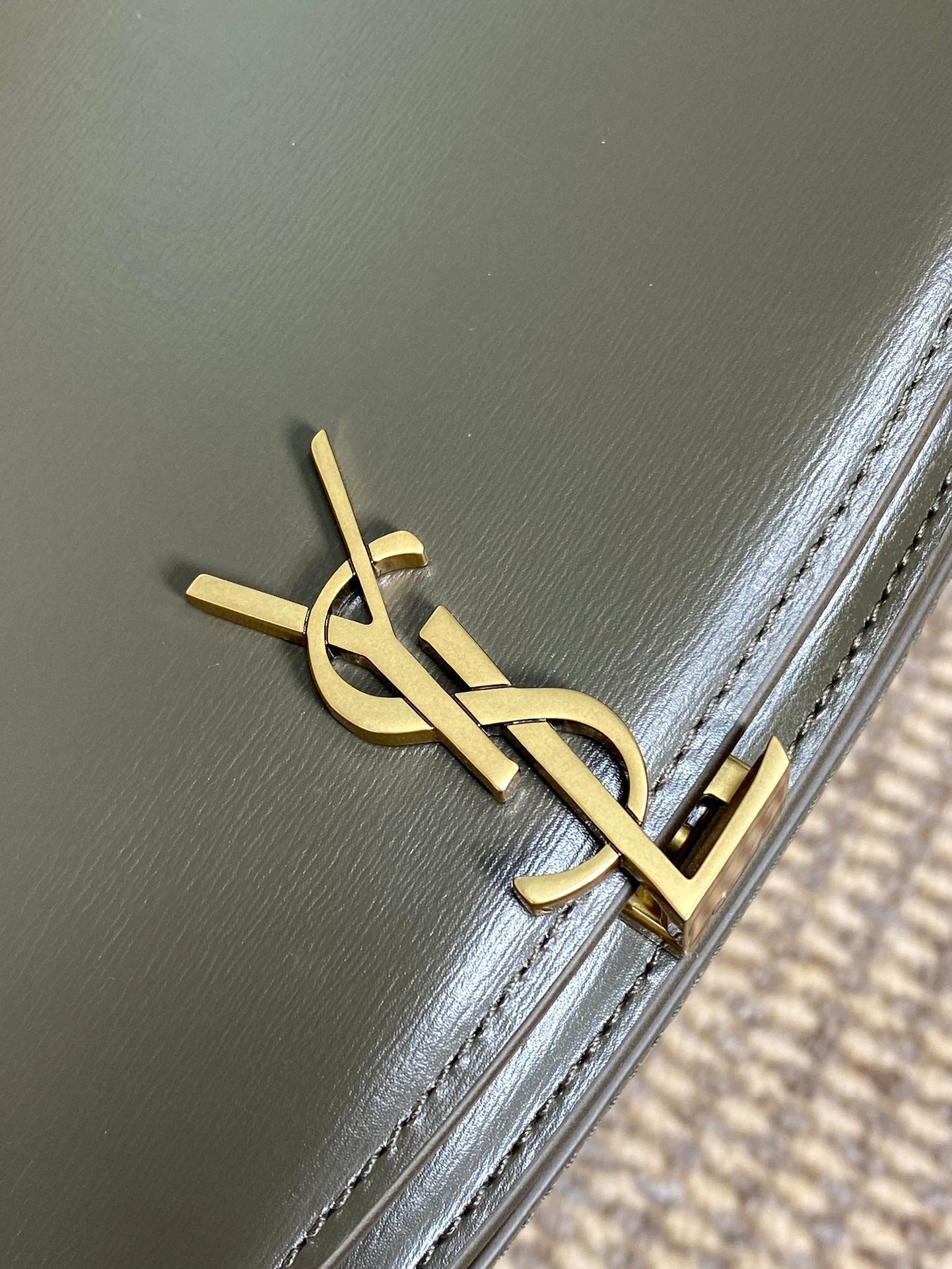 SAINT LAURENT VOLTAIRE HALF-MOON SHOULDER BAG 24 IN DARK GREEN CALFSKIN GOLD METALLIC