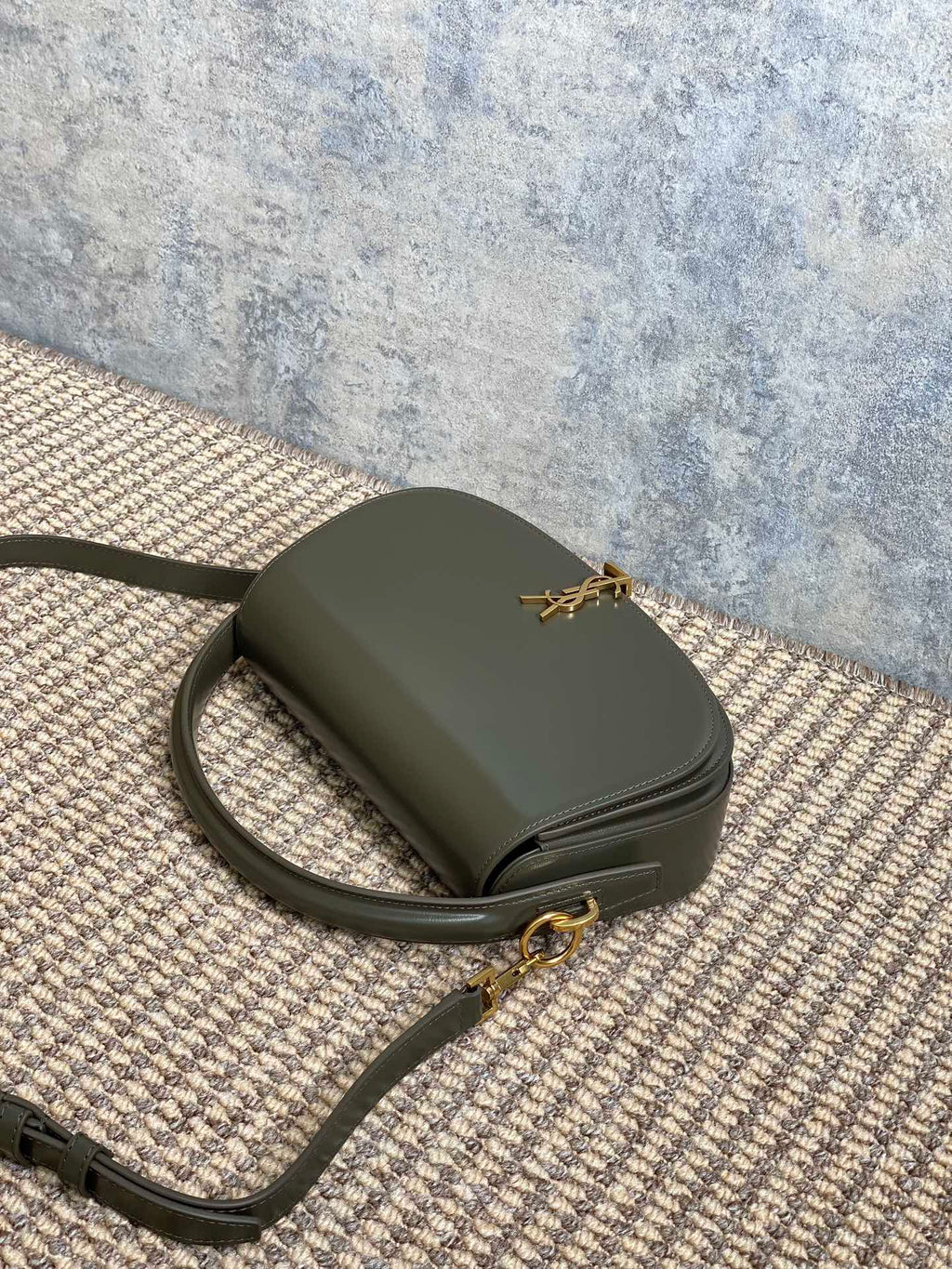 SAINT LAURENT VOLTAIRE HALF-MOON SHOULDER BAG 24 IN DARK GREEN CALFSKIN GOLD METALLIC