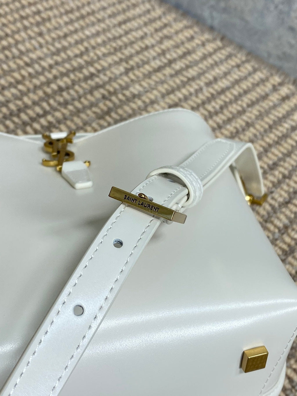 SAINT LAURENT LE 37 SMALL BUCKET BAG 20 IN WHITE CALFSKIN GOLD HARDWARE