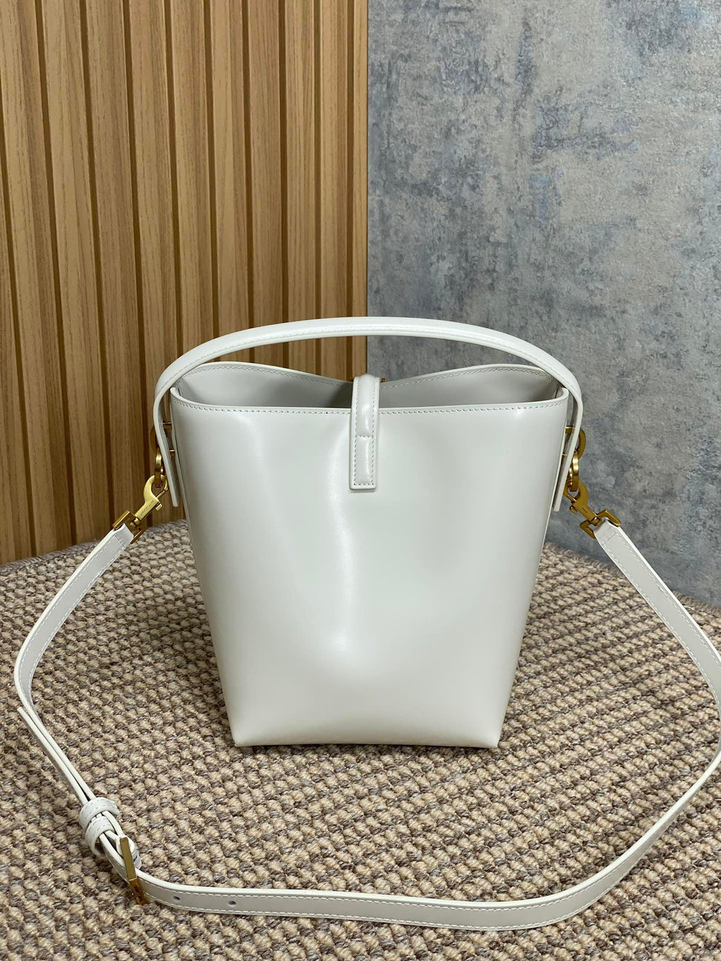 SAINT LAURENT LE 37 SMALL BUCKET BAG 20 IN WHITE CALFSKIN GOLD HARDWARE