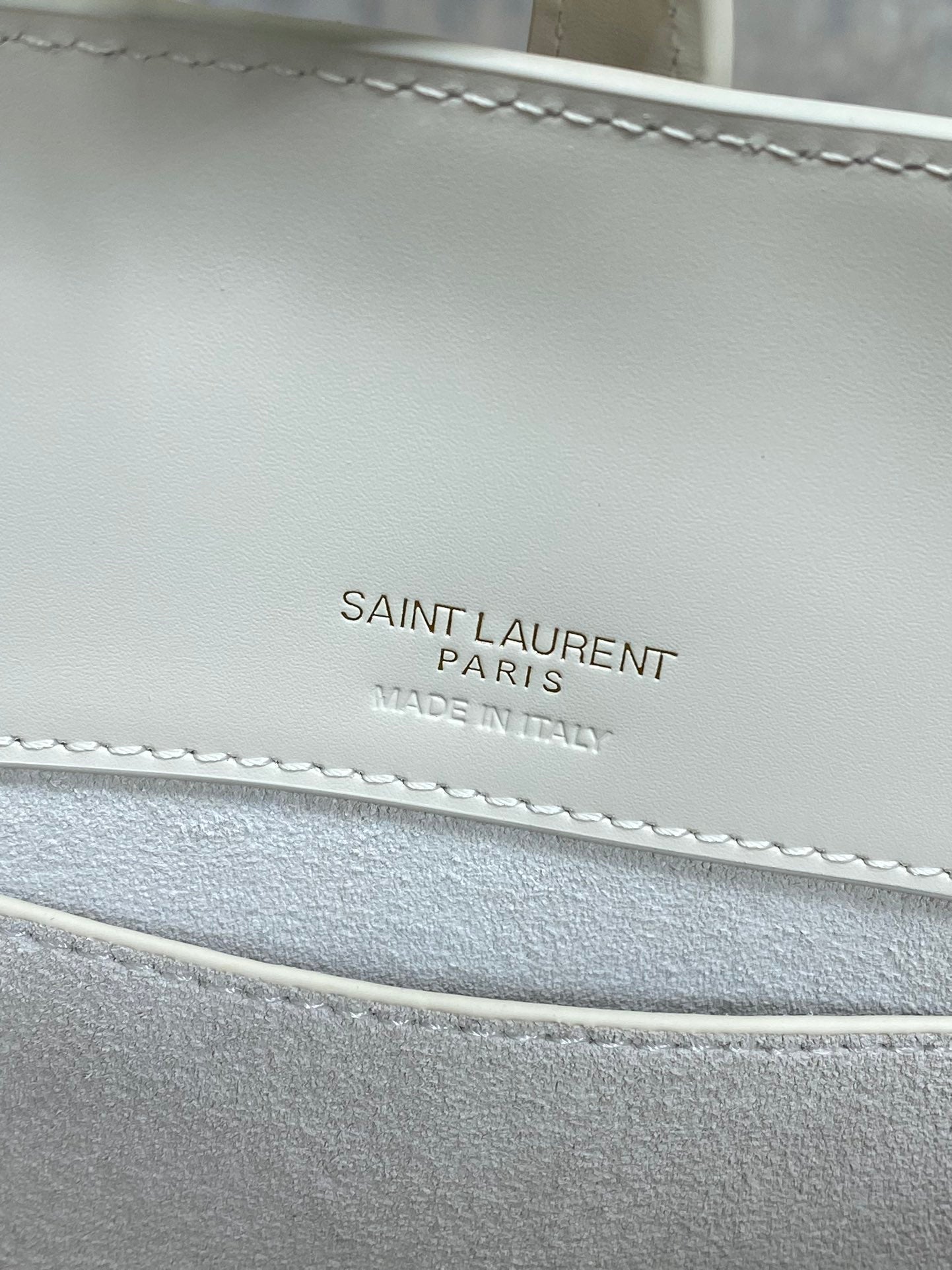 SAINT LAURENT LE 37 SMALL BUCKET BAG 20 IN WHITE CALFSKIN GOLD HARDWARE