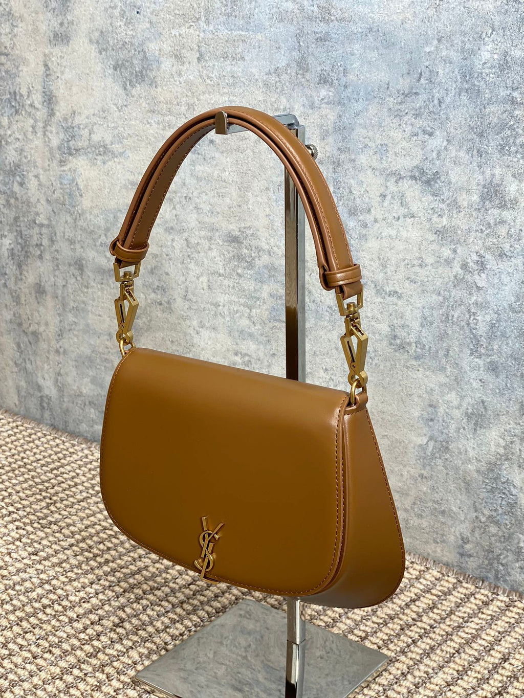 SAINT LAURENT VOLTAIRE TOP HANDLE IN BOX 21 IN TAWNY BROWN CALFSKIN GOLD HARDWARE