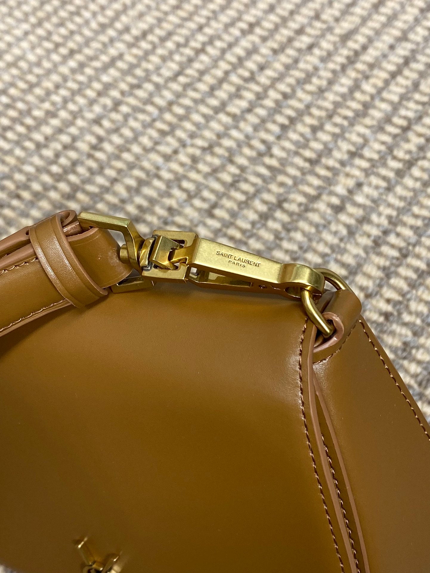 SAINT LAURENT VOLTAIRE TOP HANDLE IN BOX 21 IN TAWNY BROWN CALFSKIN GOLD HARDWARE