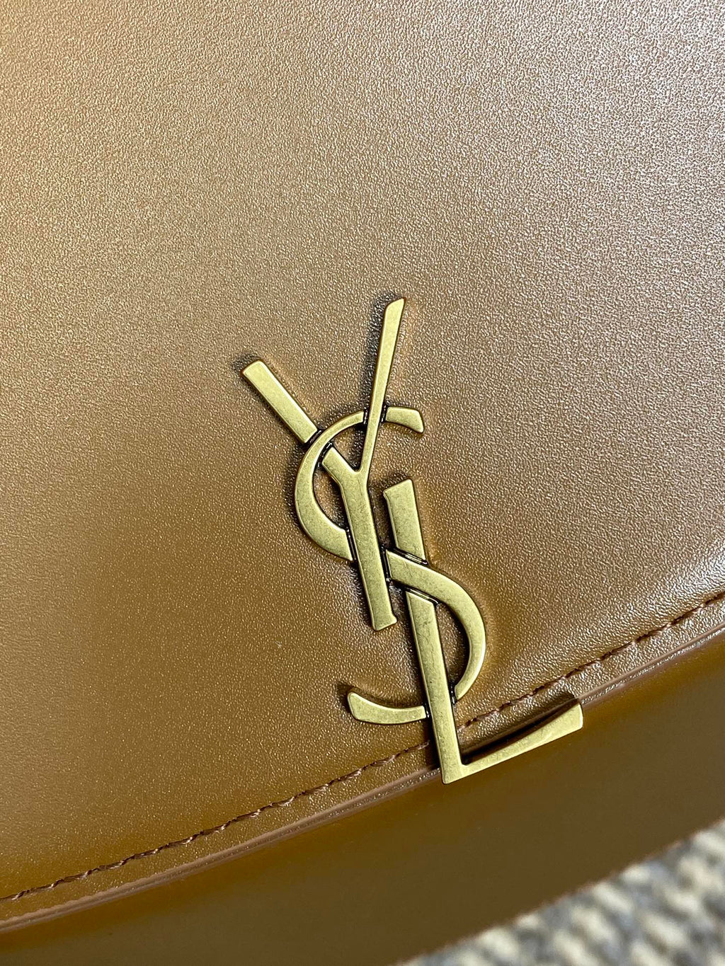 SAINT LAURENT VOLTAIRE TOP HANDLE IN BOX 21 IN TAWNY BROWN CALFSKIN GOLD HARDWARE