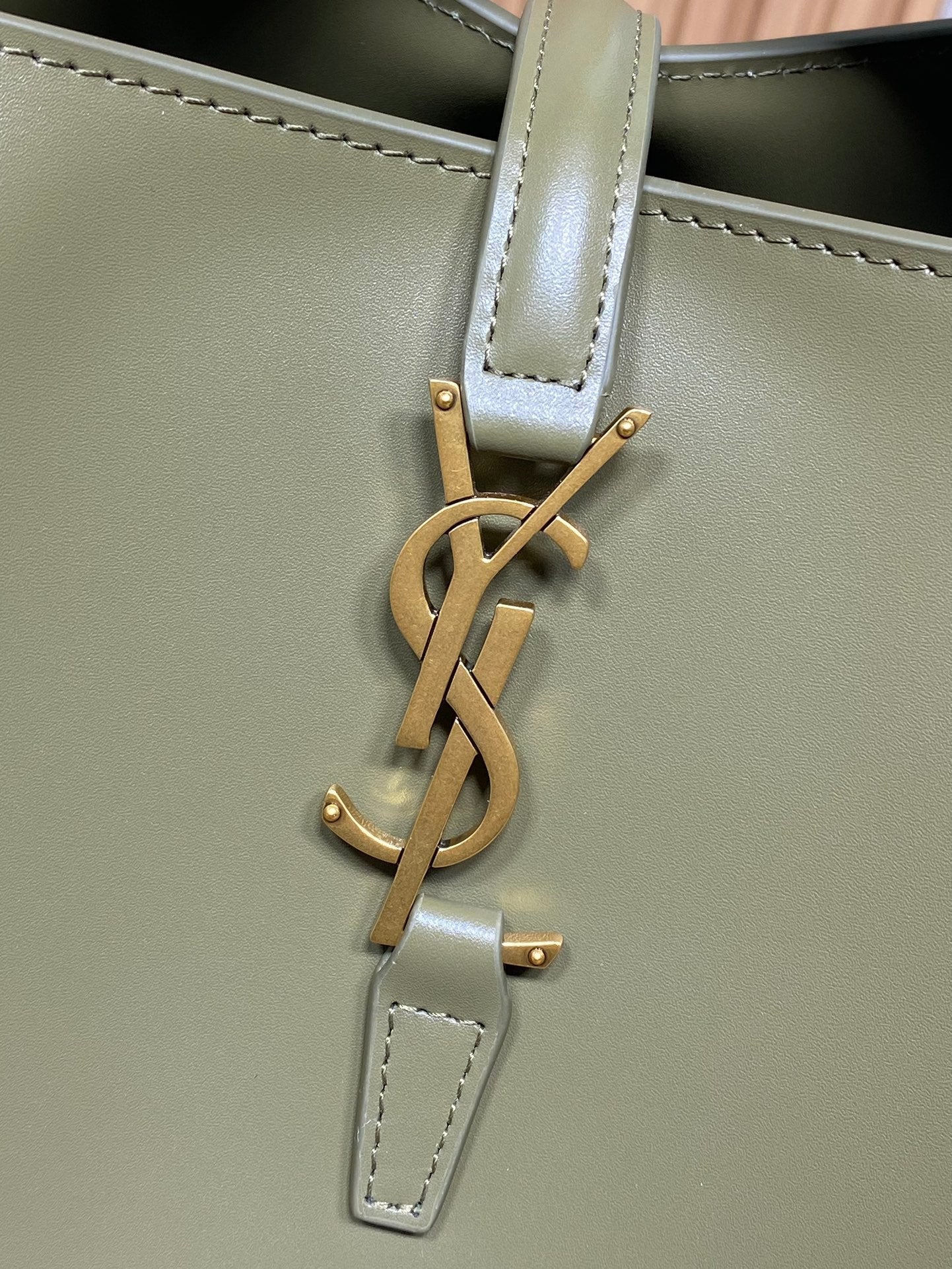 SAINT LAURENT LE 37 MEDIUM BUCKET BAG 25 IN AVOCADO GREEN CALFSKIN GOLD HARDWARE