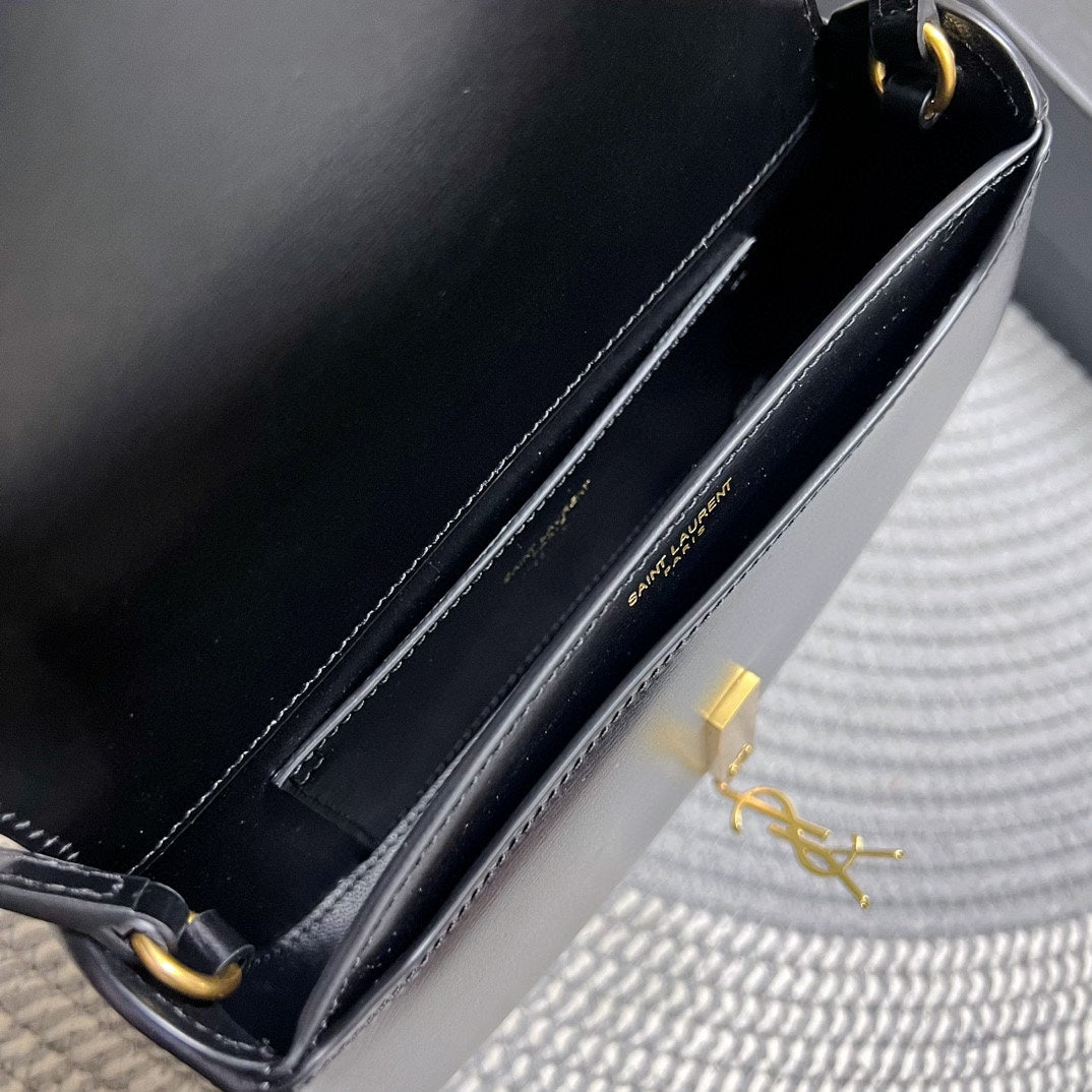 SAINT LAURENT VOLTAIRE IN BOX 21 IN BLACK CALFSKIN GOLD LOGO